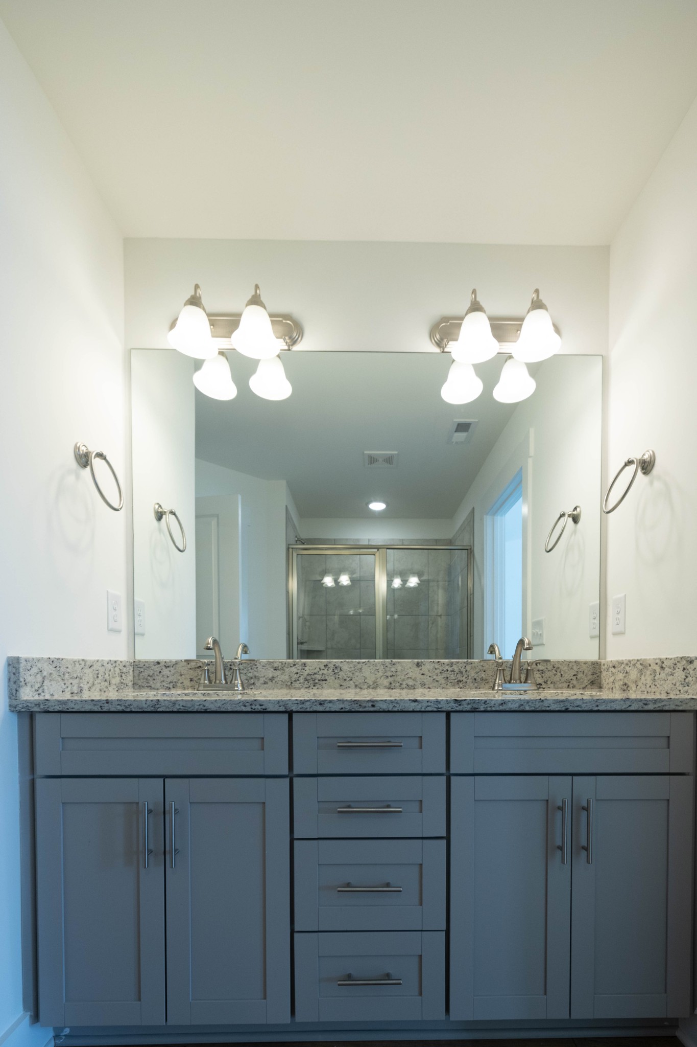 1109 Sweetleaf Dr