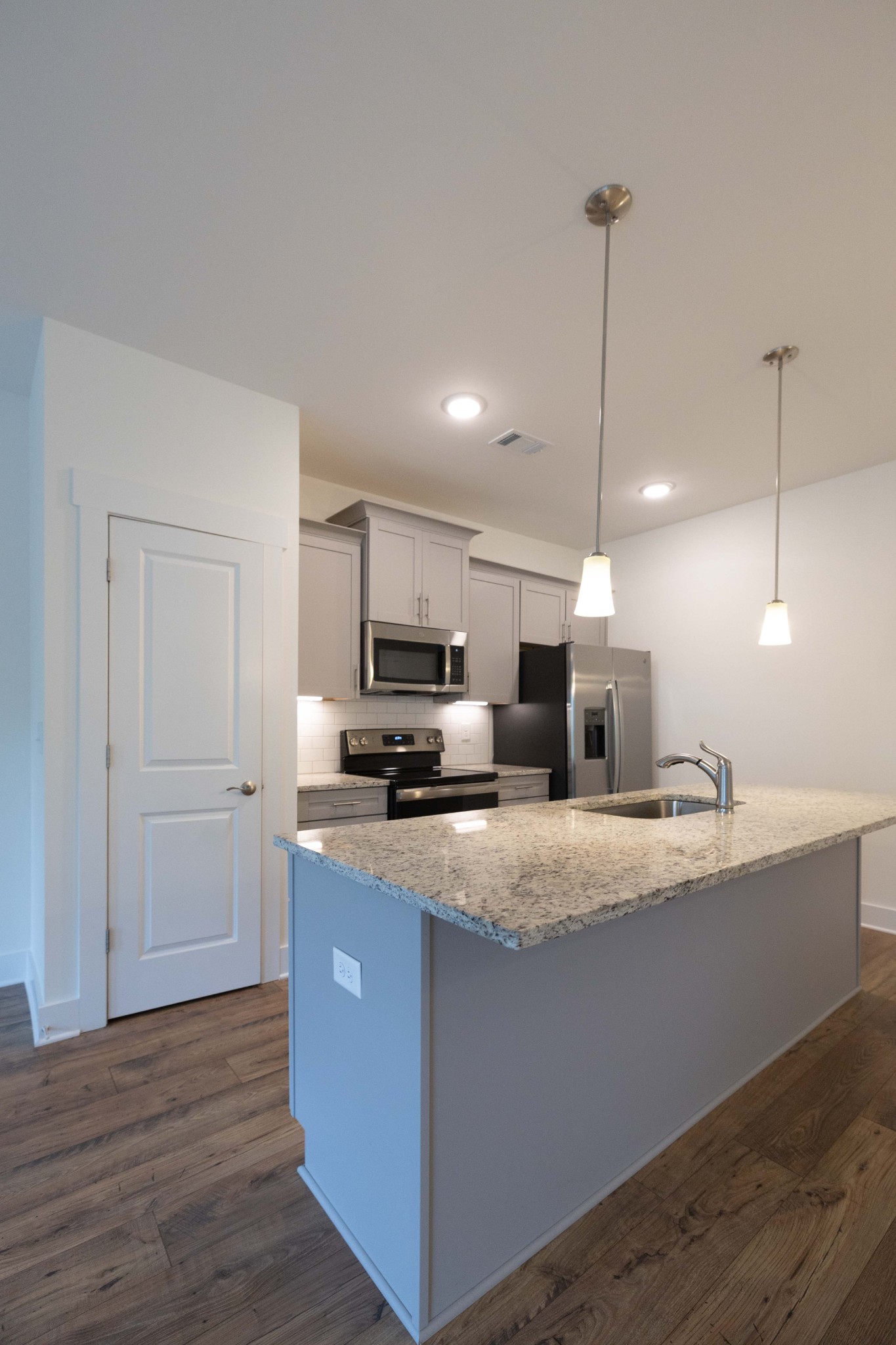 1109 Sweetleaf Dr