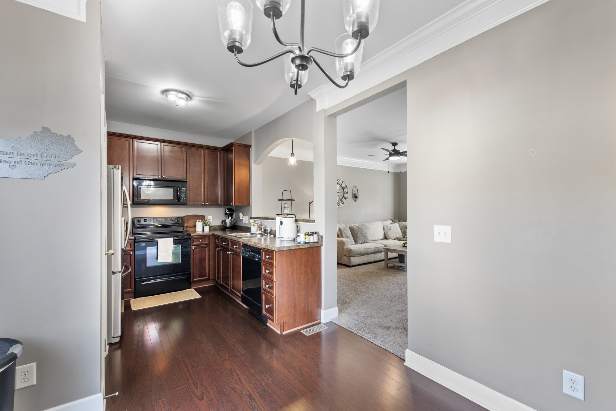 2718 Dracut Ln