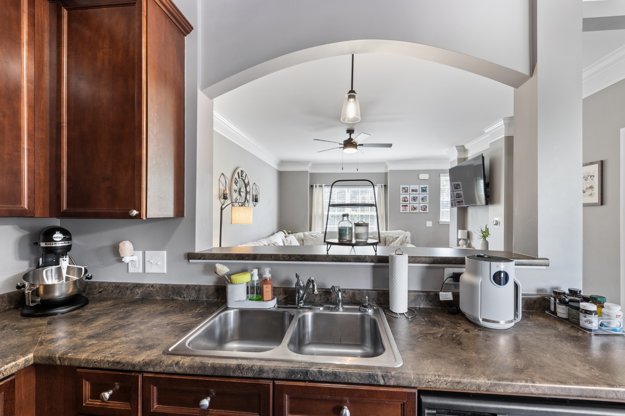 2718 Dracut Ln