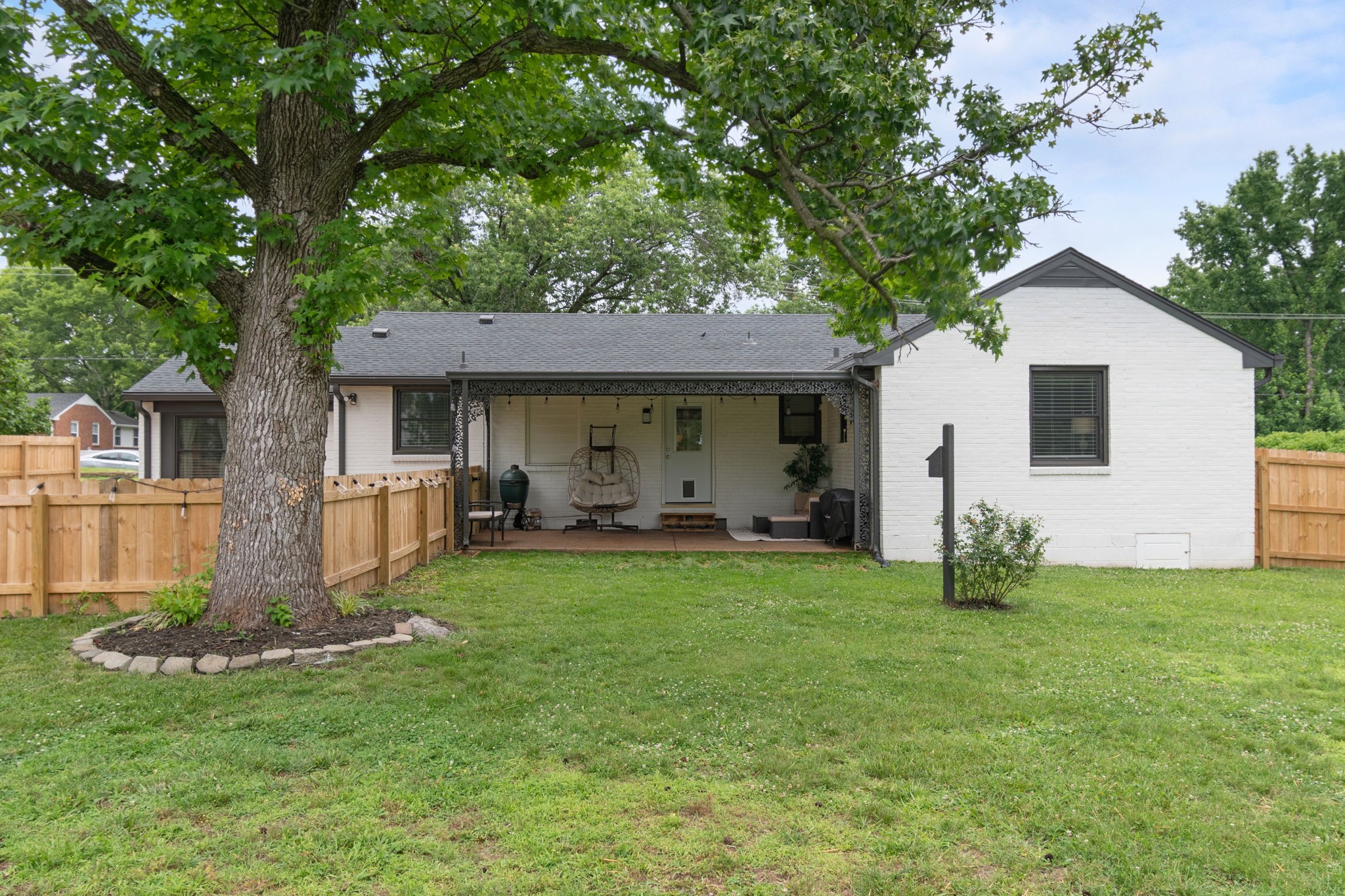 405 Lynn Dr