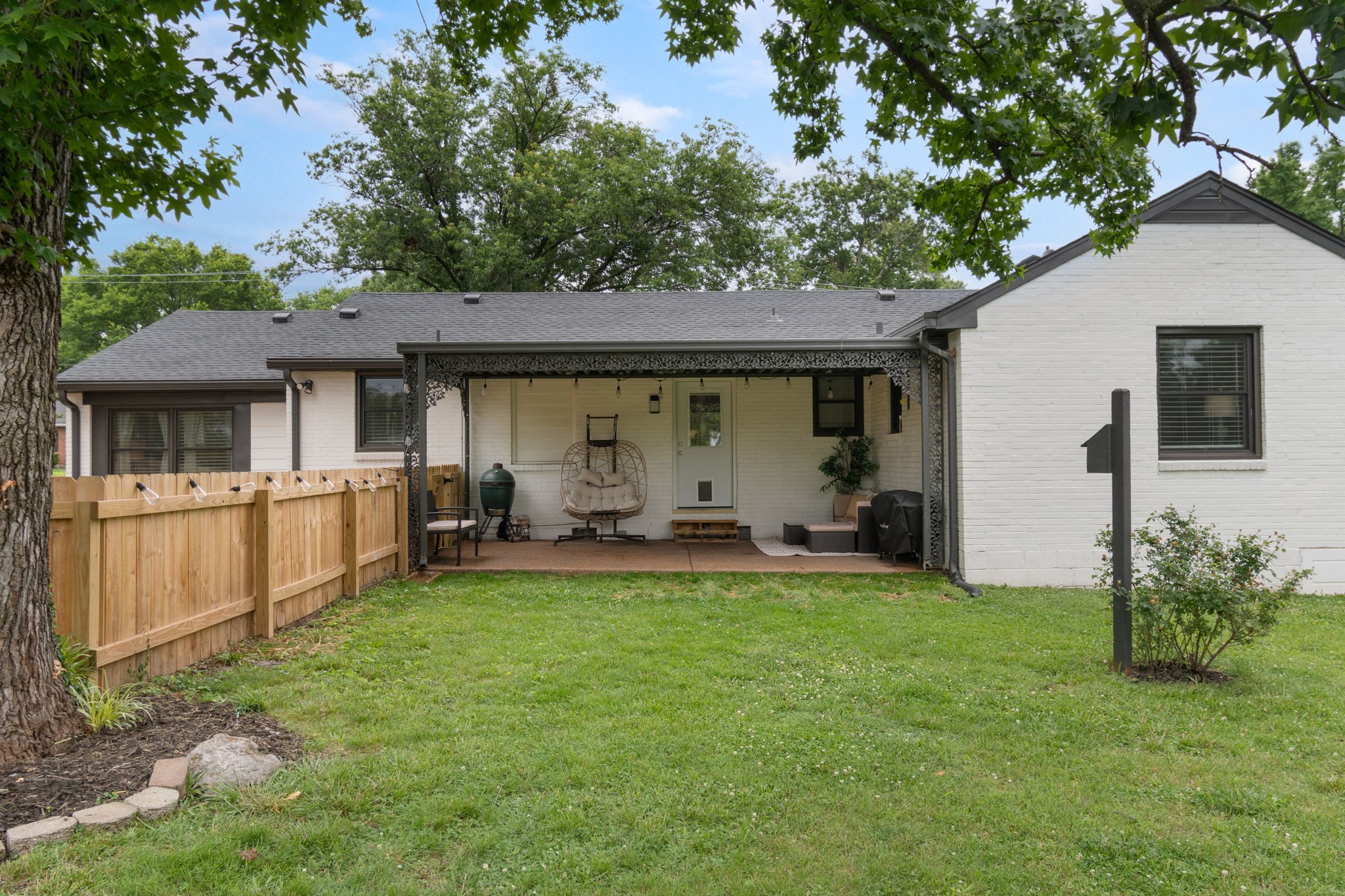 405 Lynn Dr