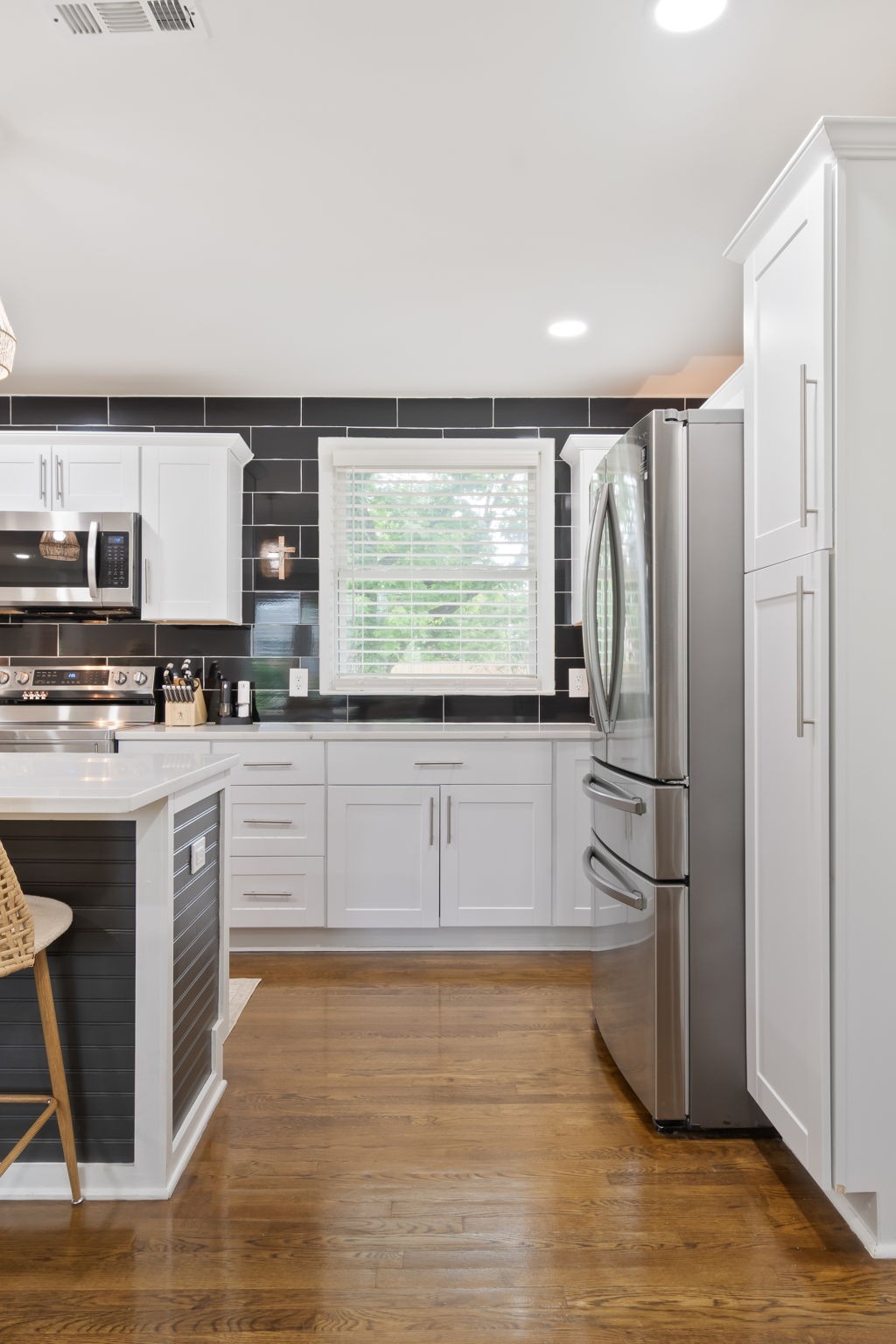 405 Lynn Dr