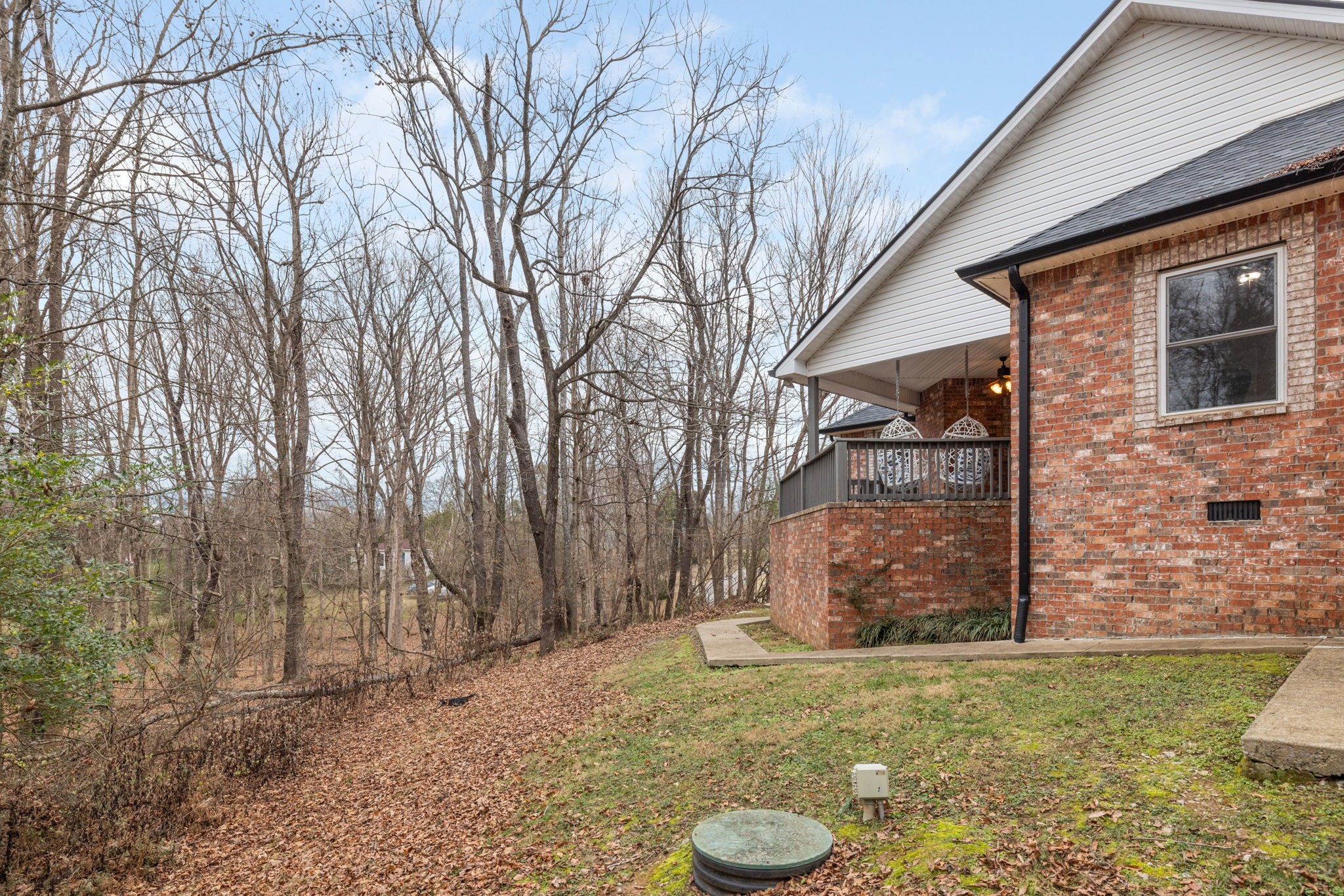 442 Lakeview Cir