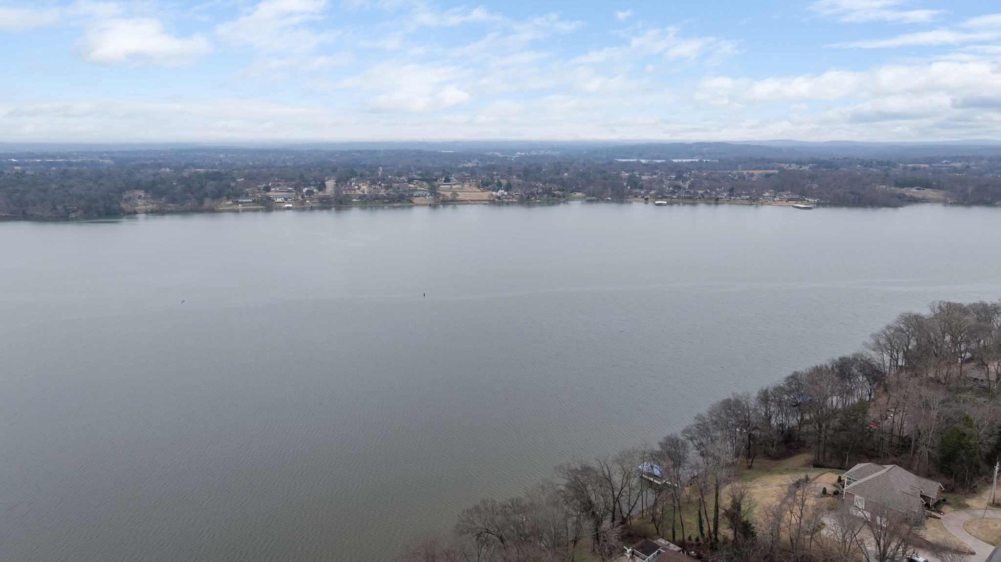 442 Lakeview Cir