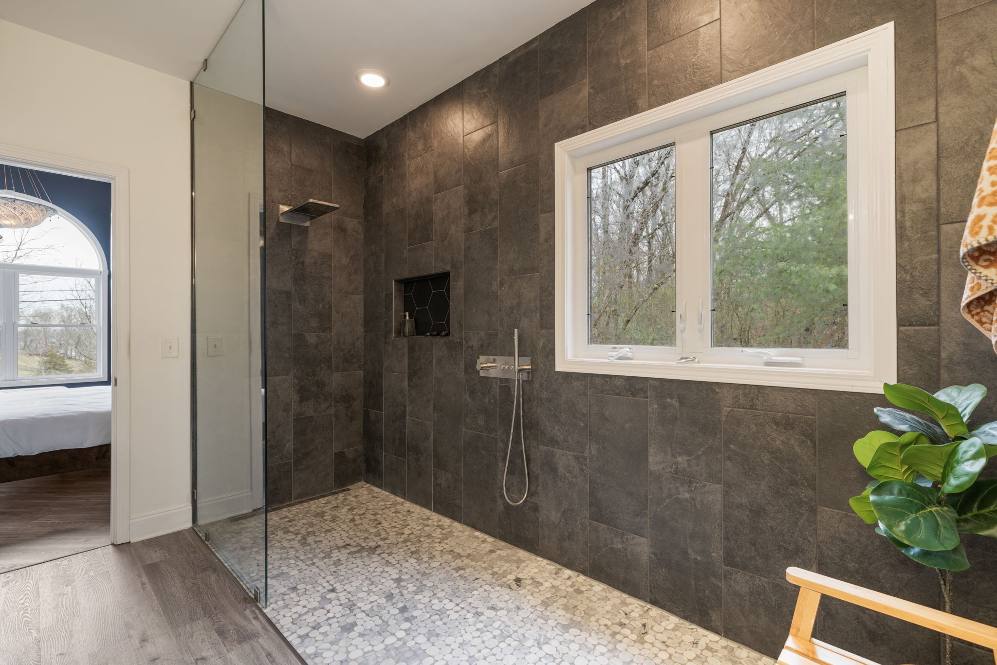 442 Lakeview Cir