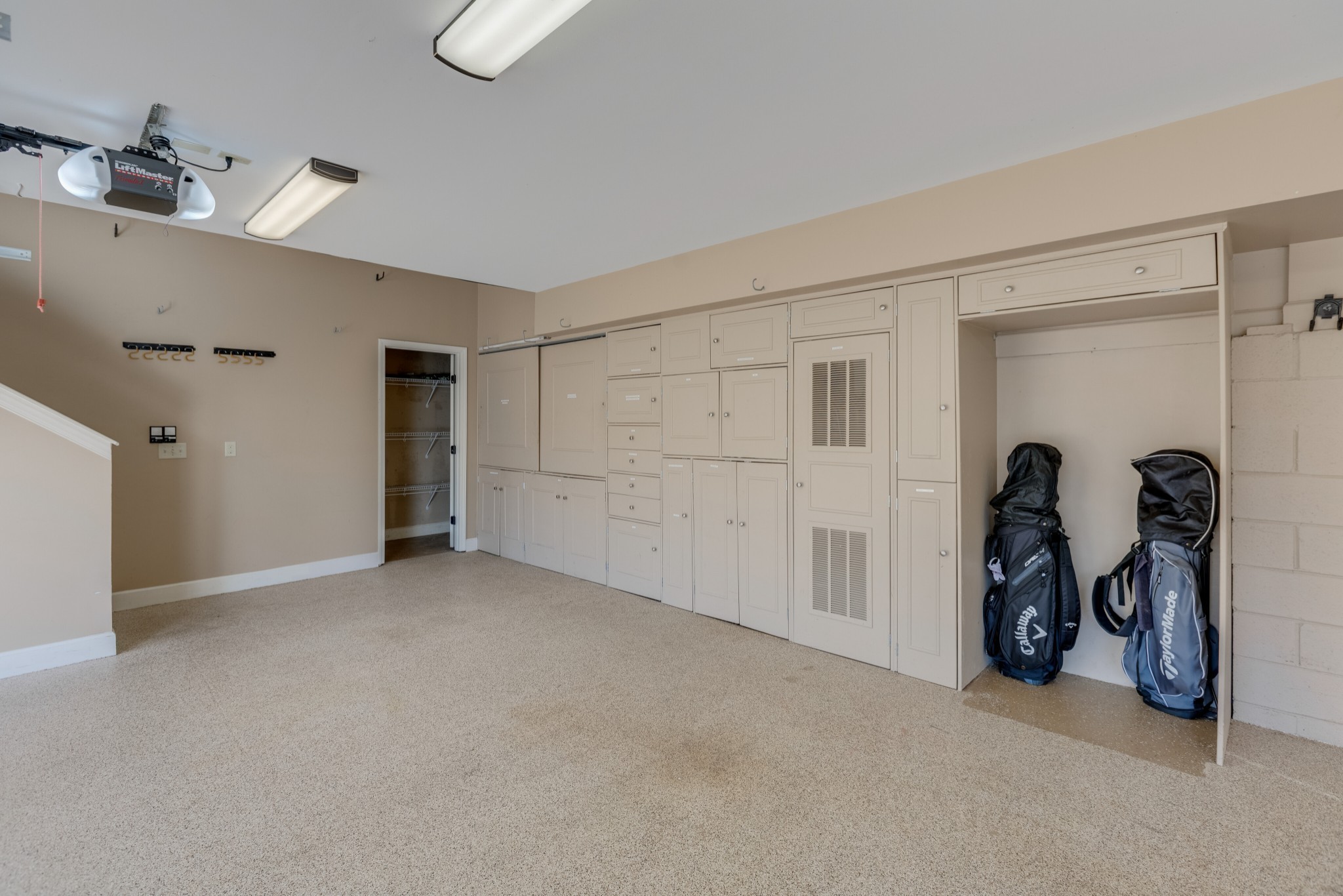219 King Arthur Cir