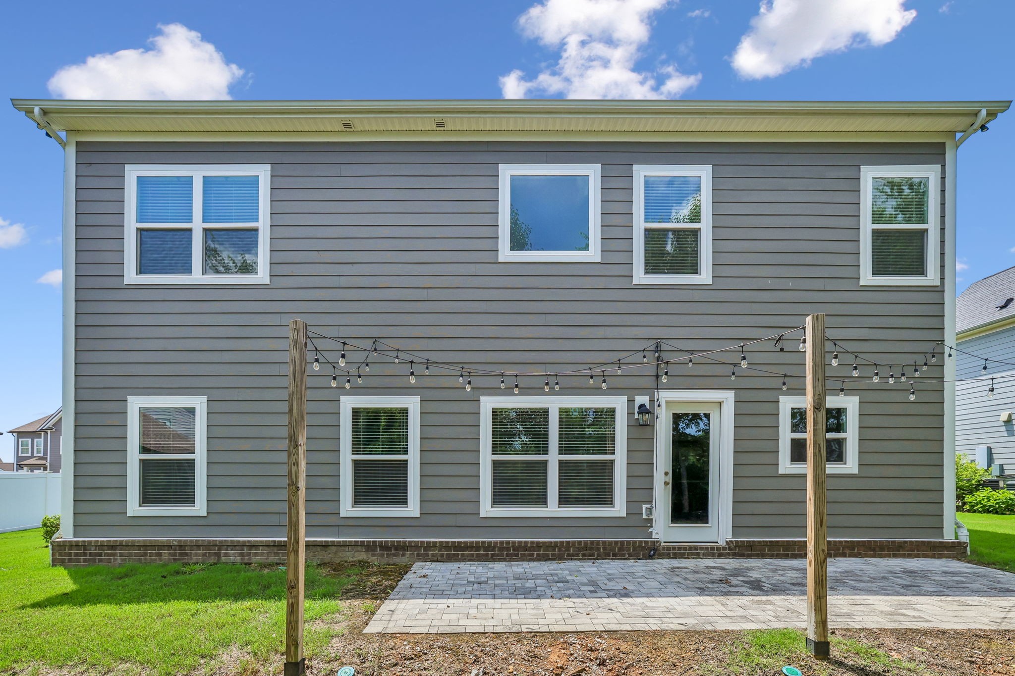 5718 Heirloom Dr