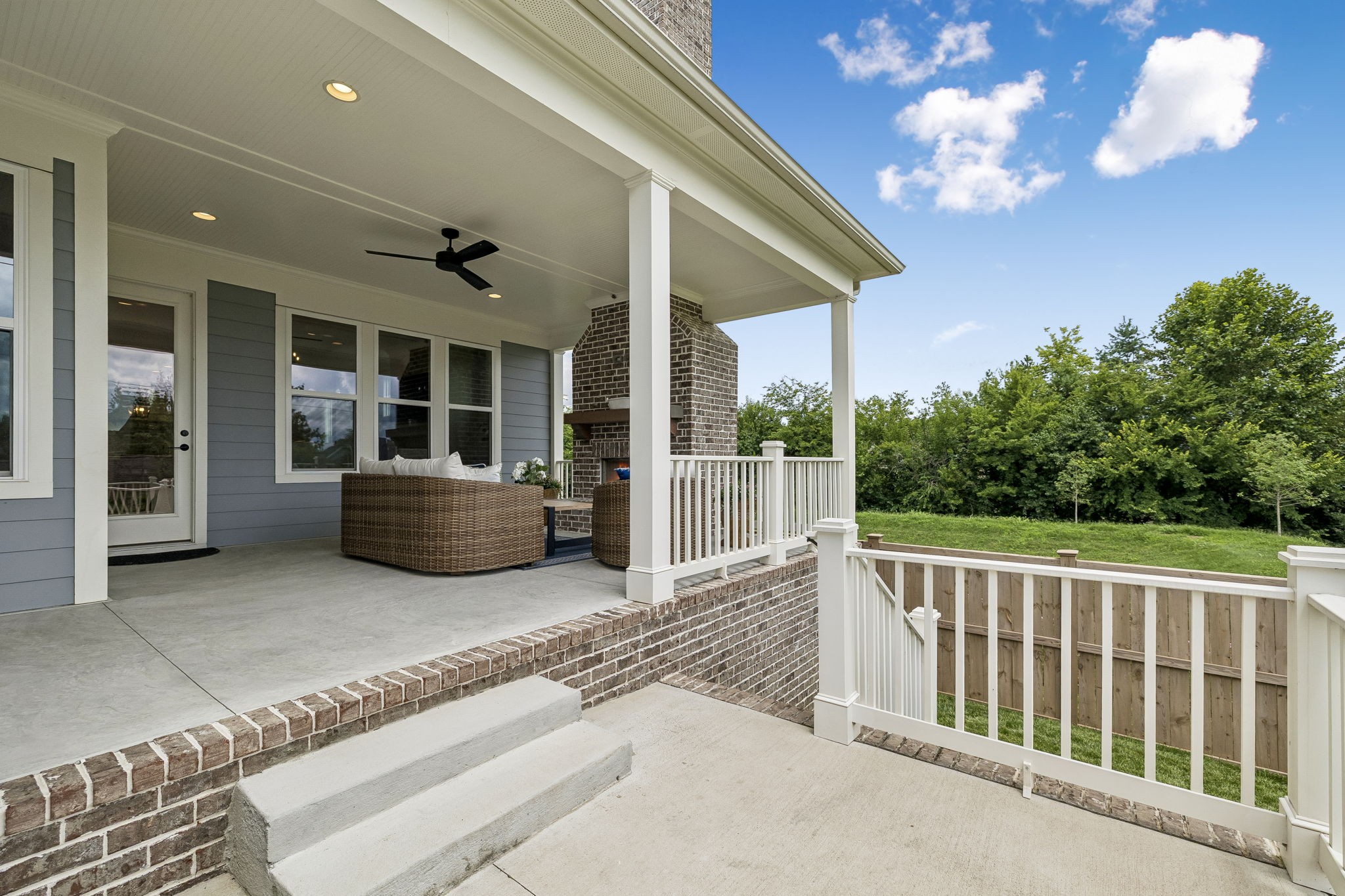 3127 Long Branch Cir