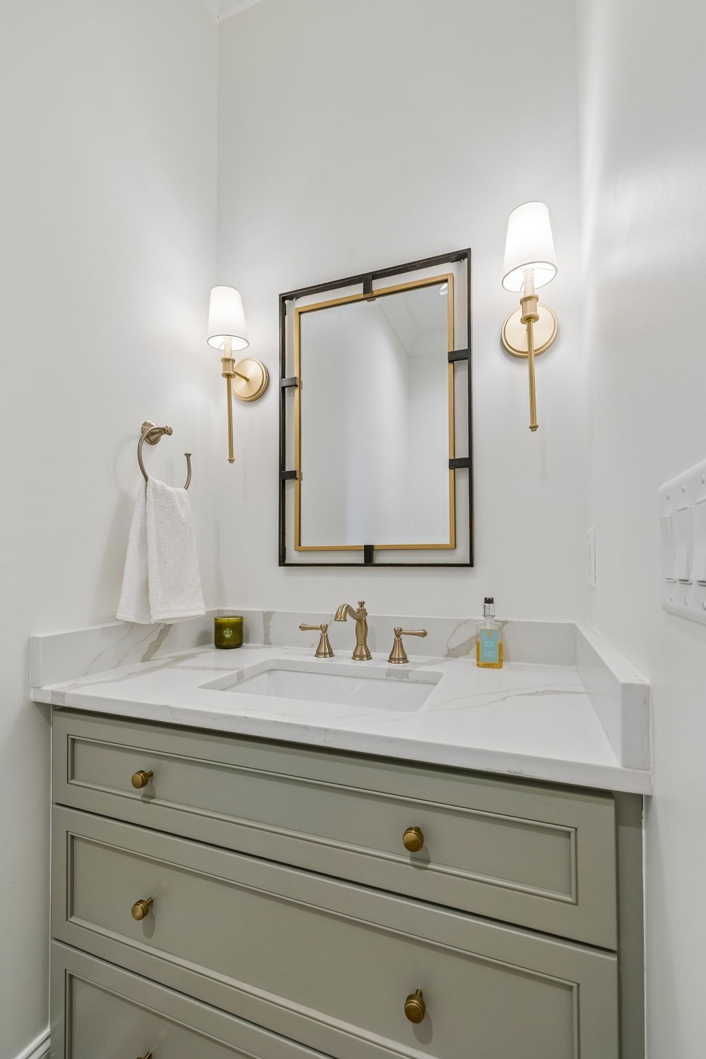 3127 Long Branch Cir