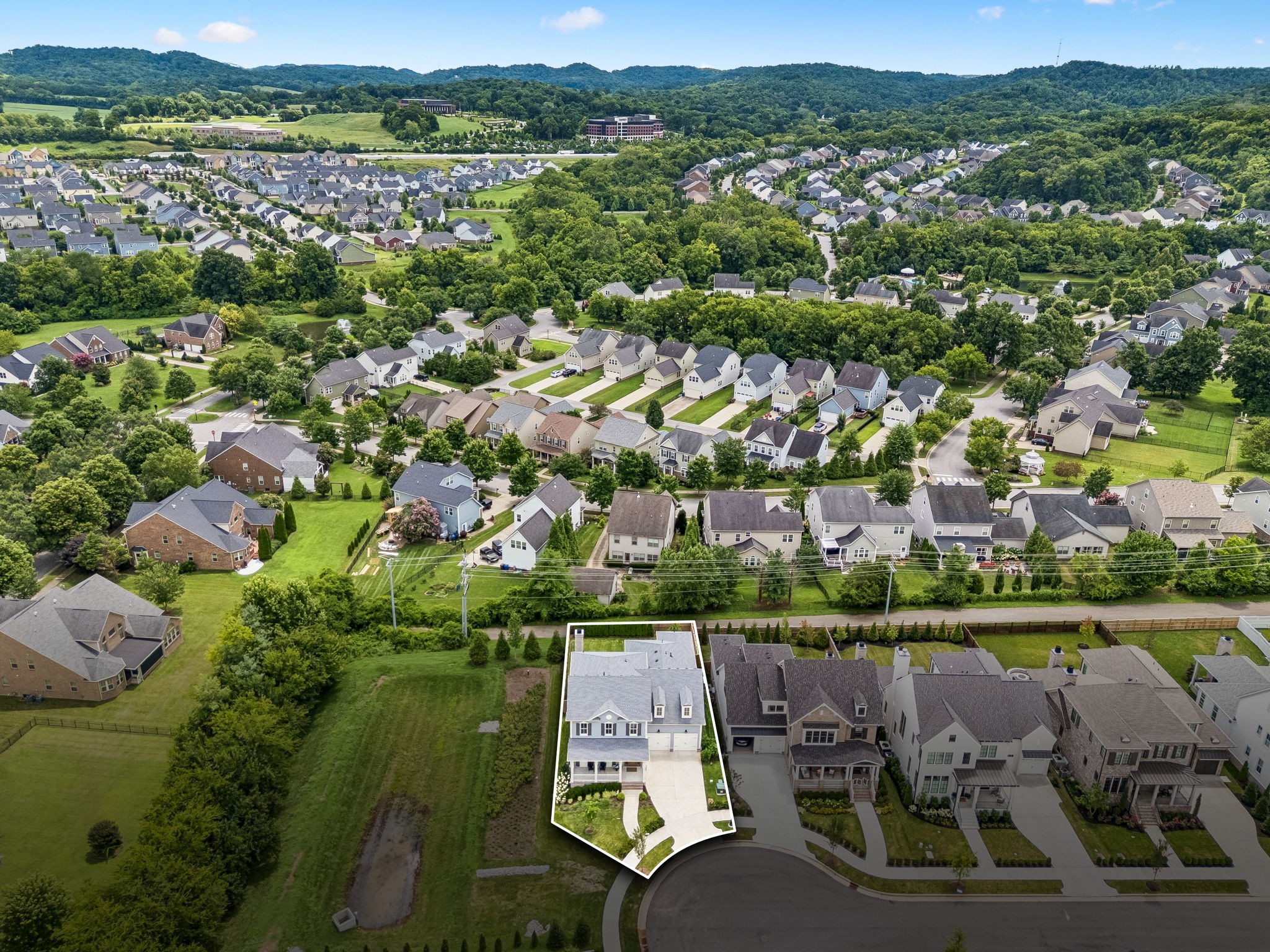 3127 Long Branch Cir
