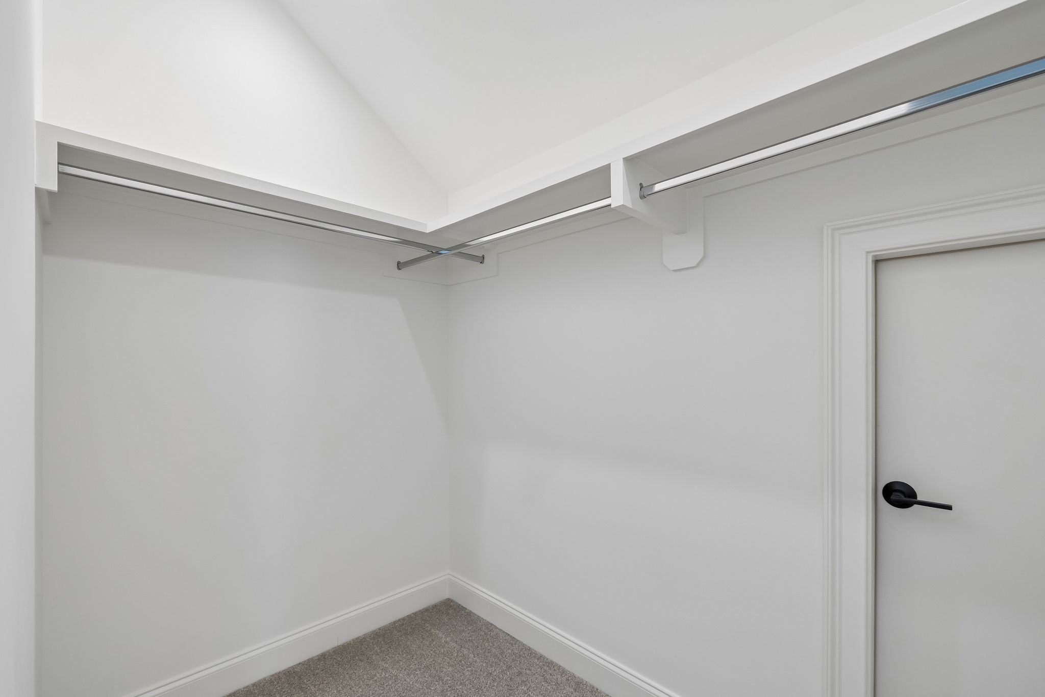 3127 Long Branch Cir