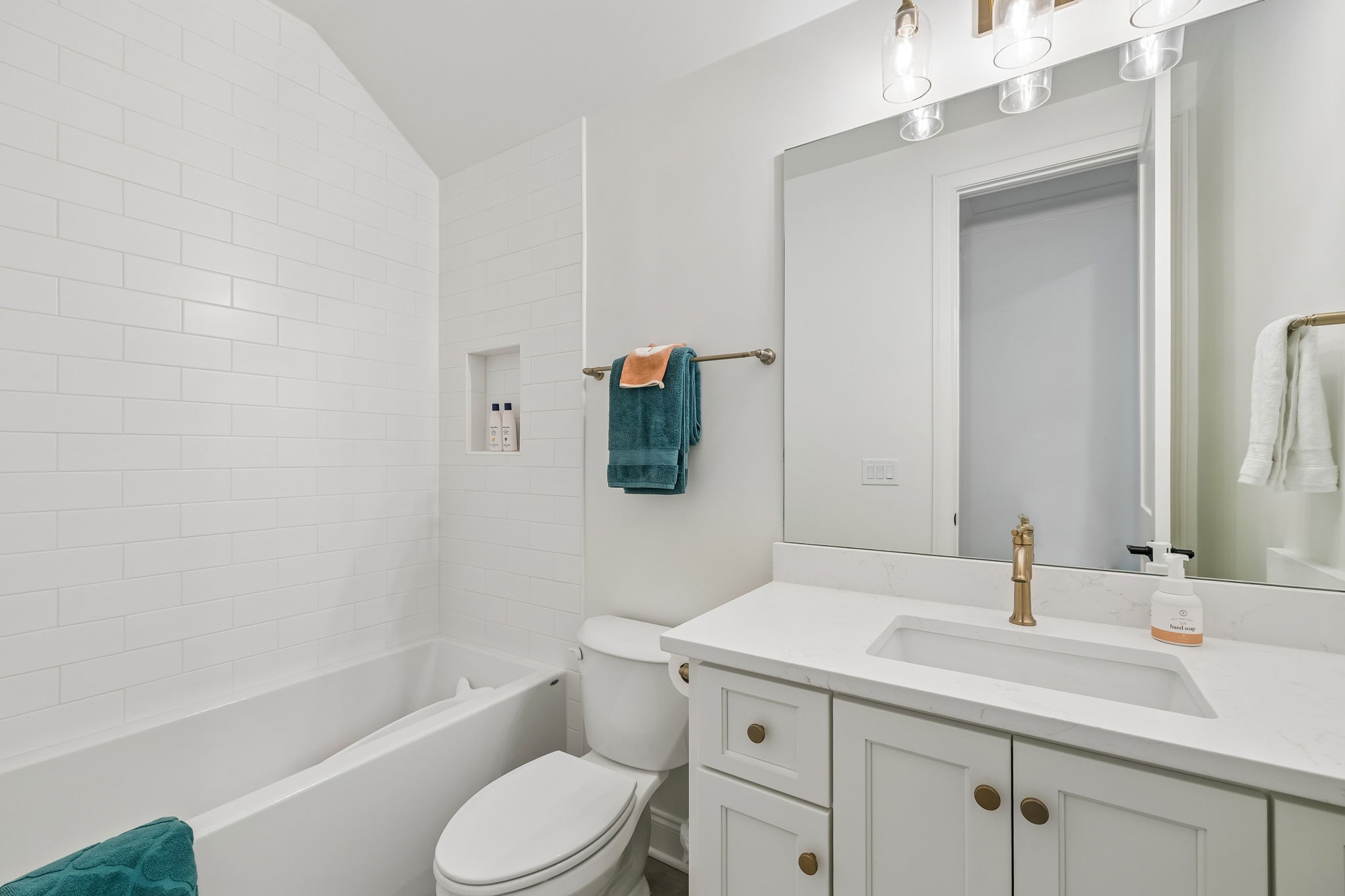 3127 Long Branch Cir