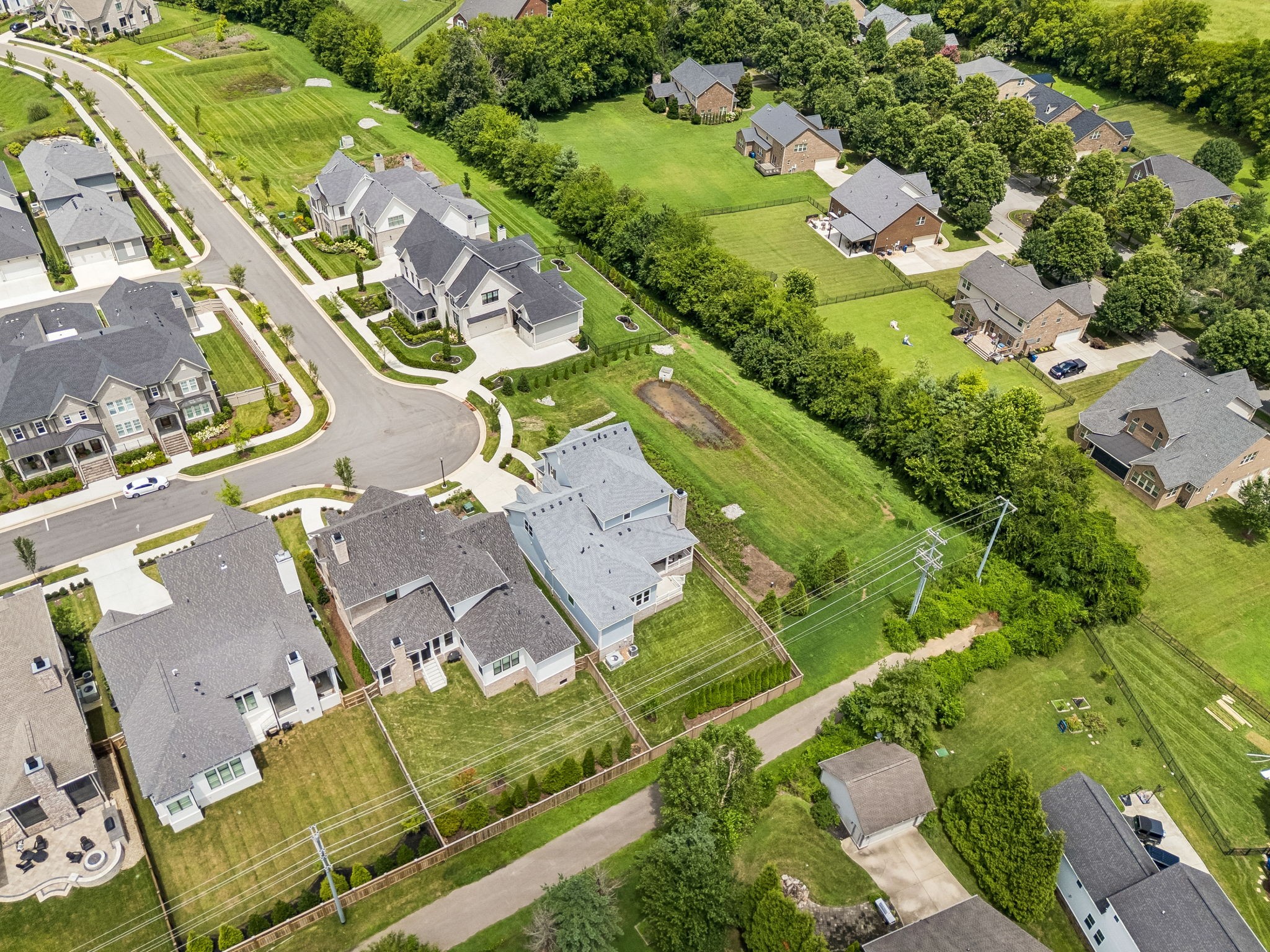3127 Long Branch Cir