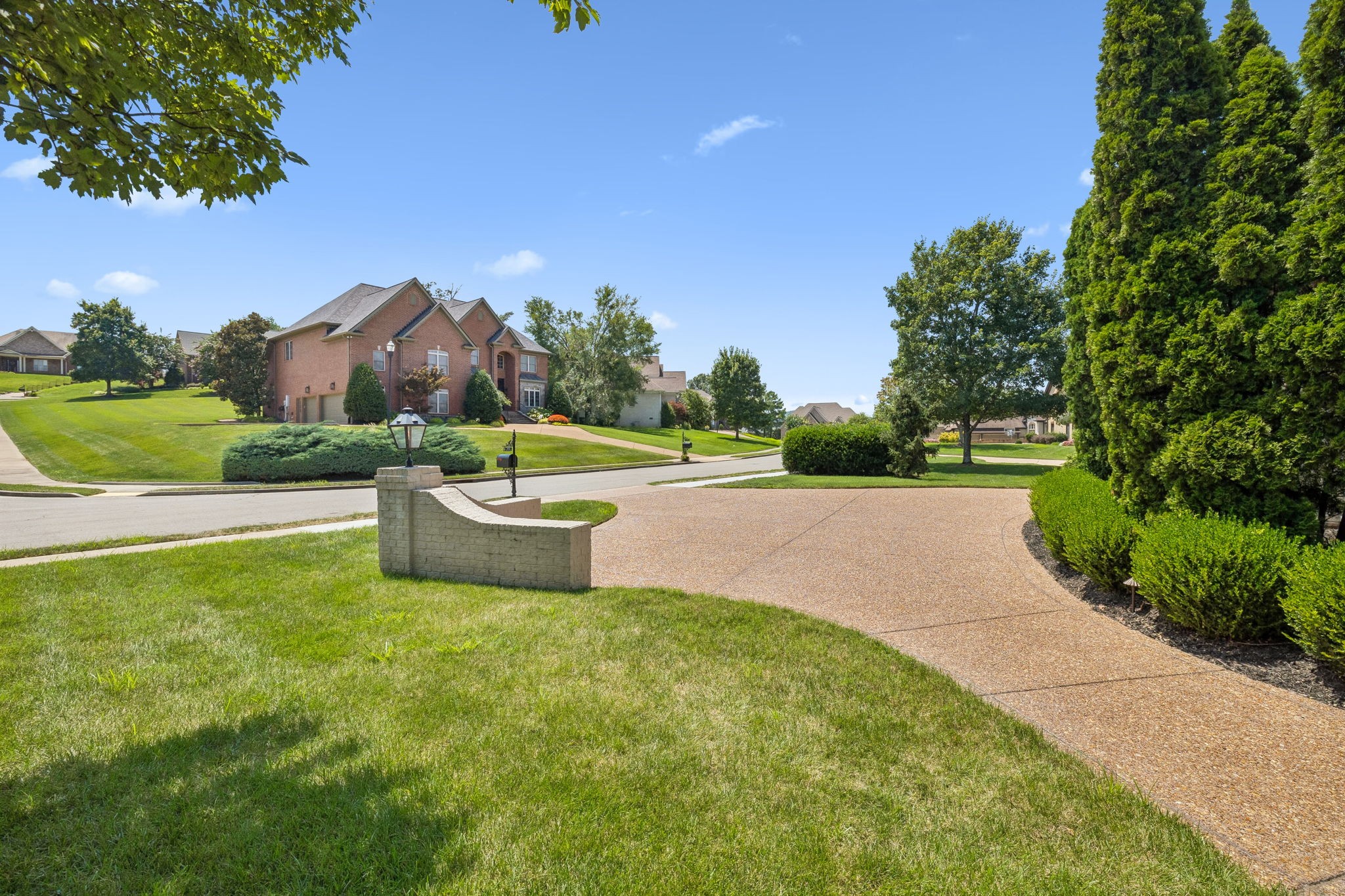 9710 Onyx Ln