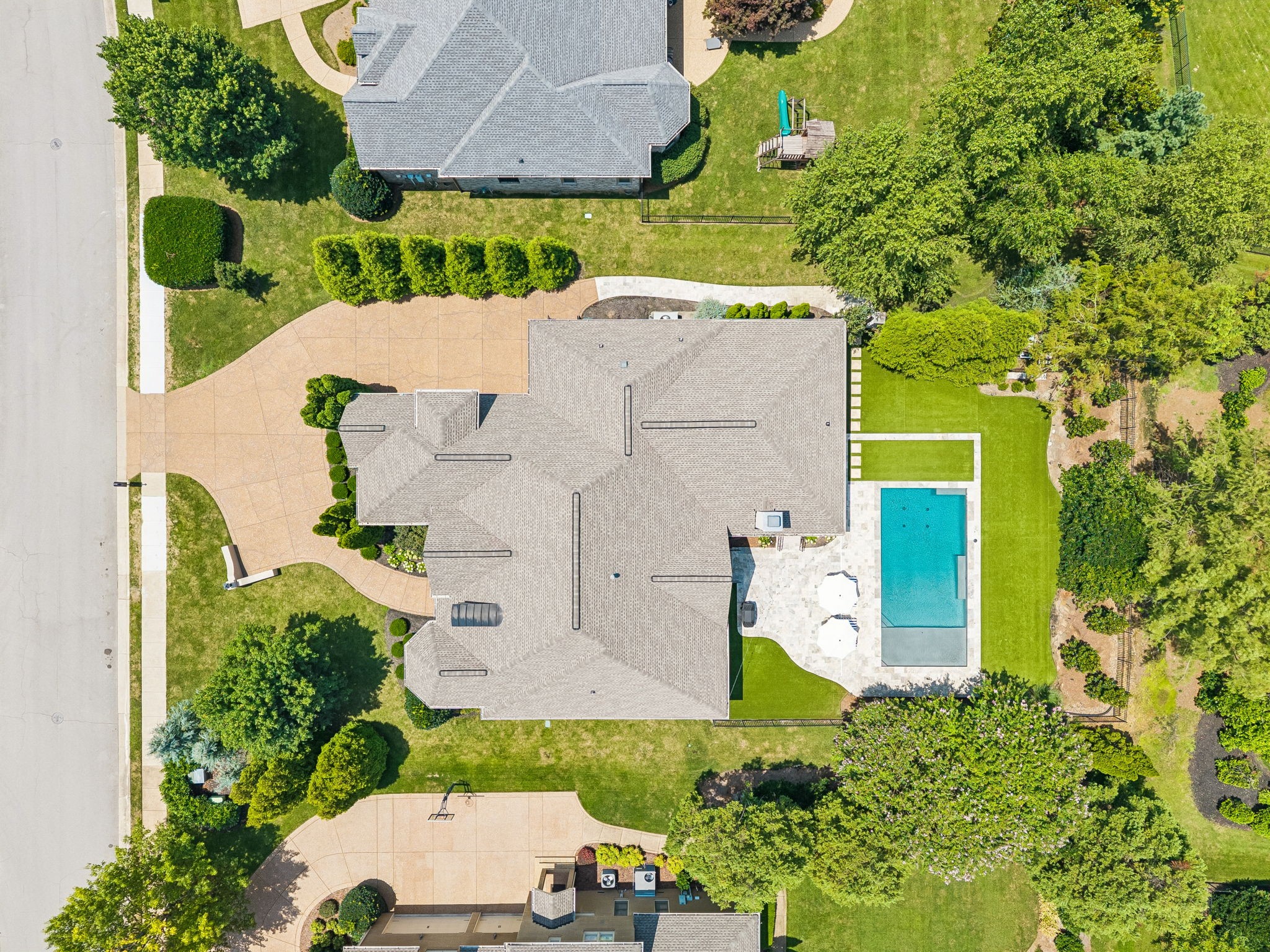 9710 Onyx Ln