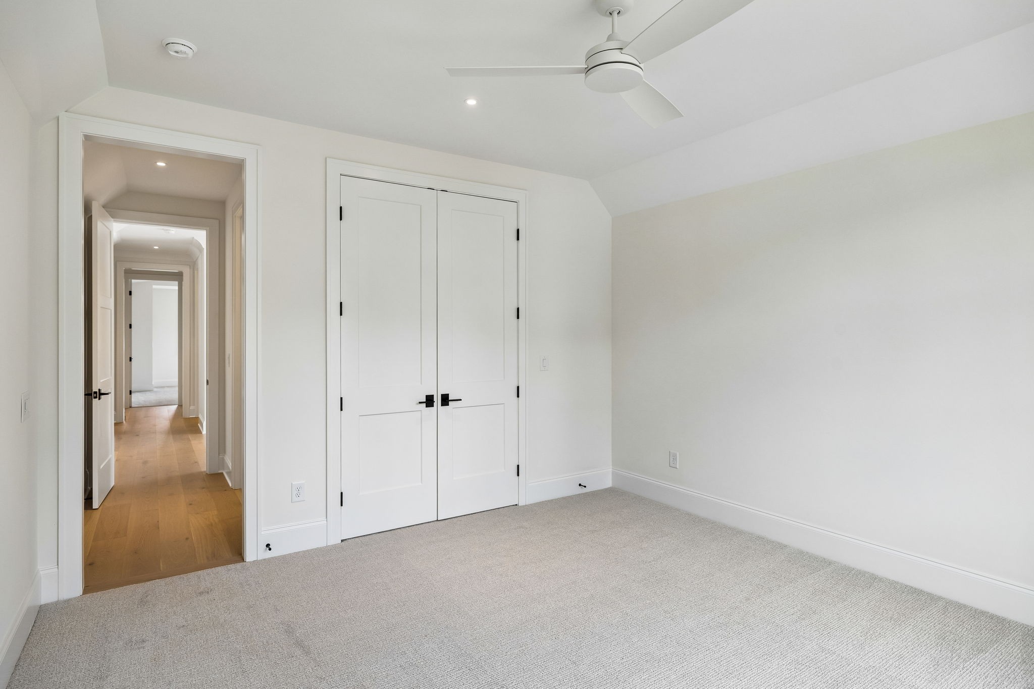312 Mercury Dr