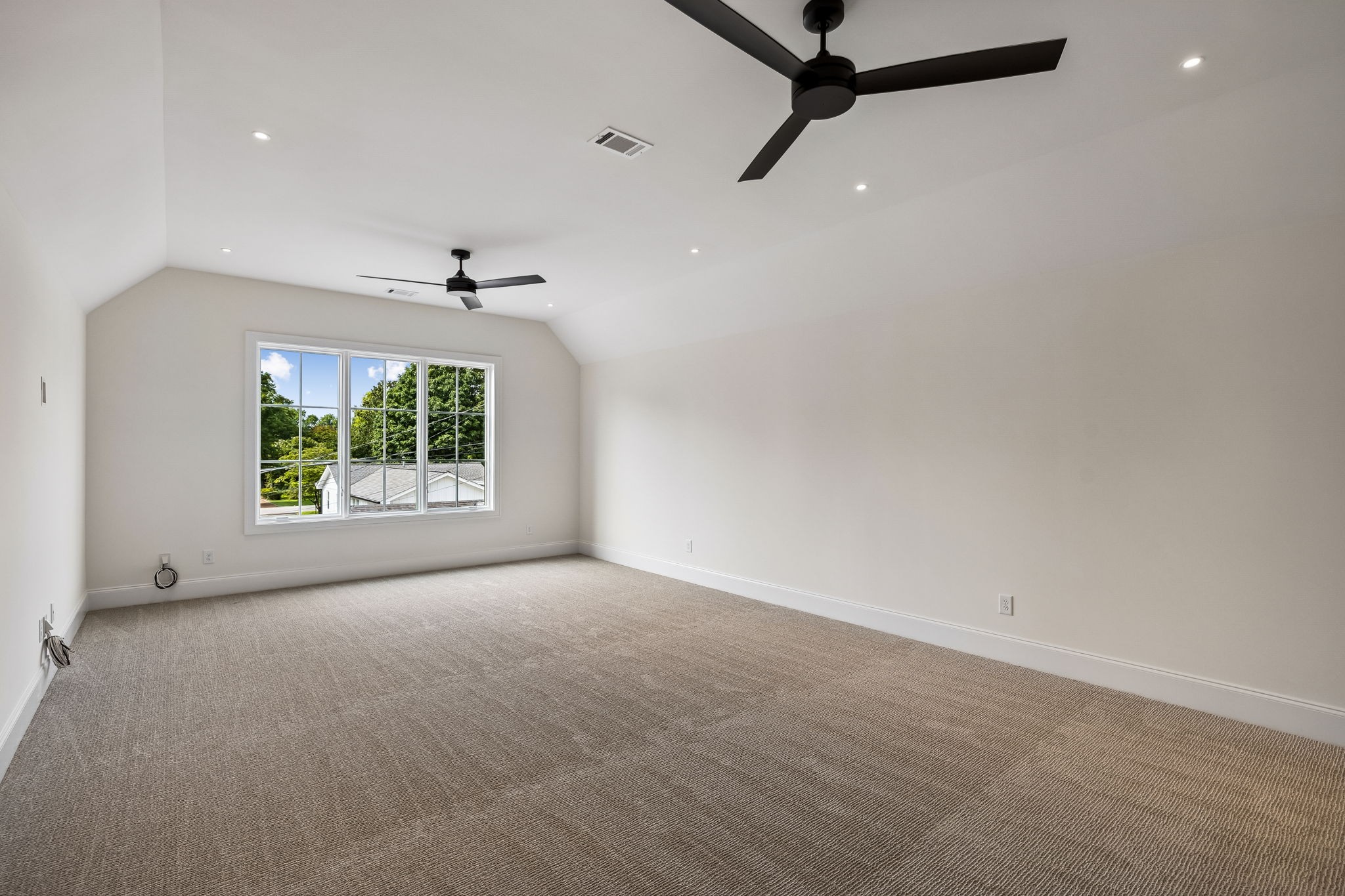 312 Mercury Dr