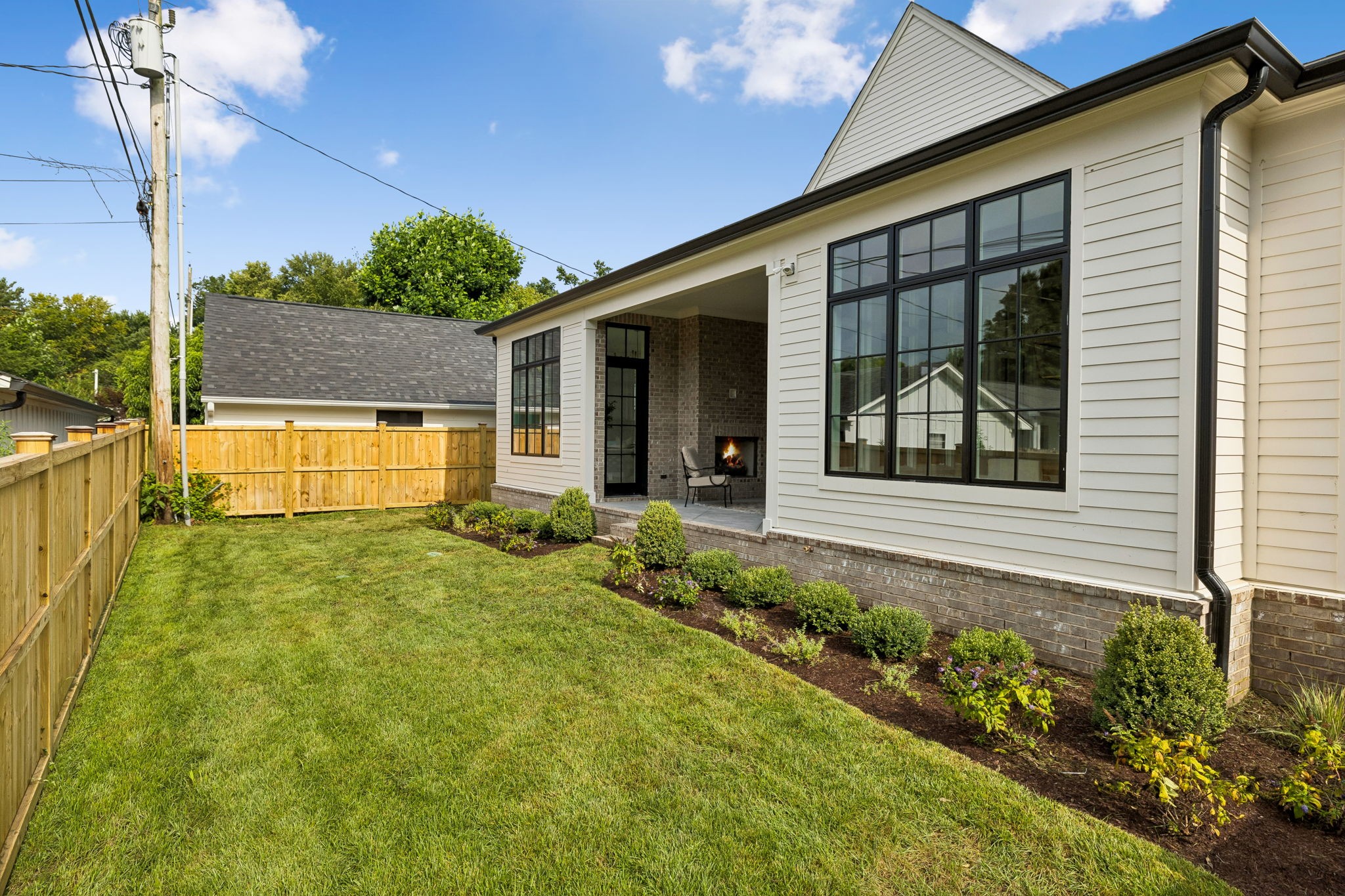 312 Mercury Dr