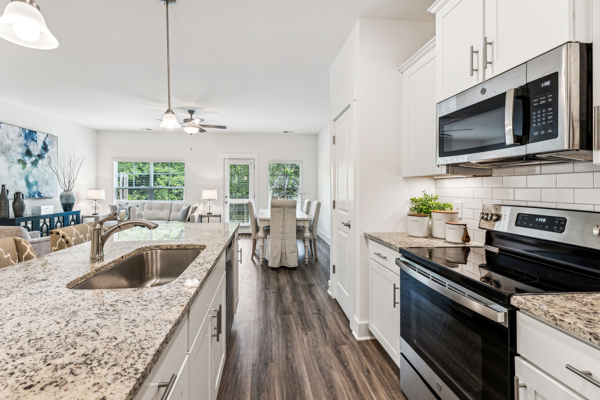 1008 Sweetleaf Dr