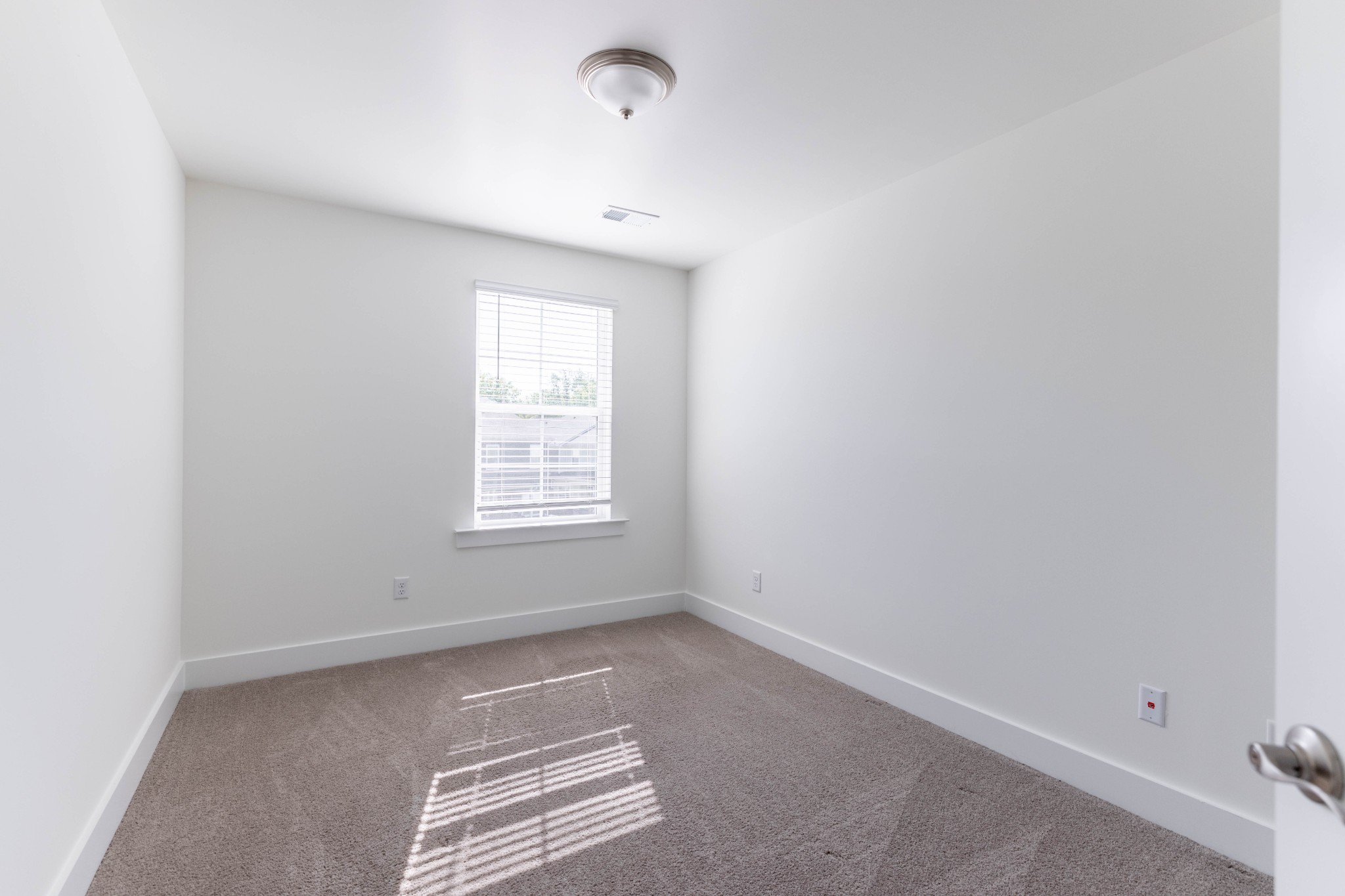 1008 Sweetleaf Dr