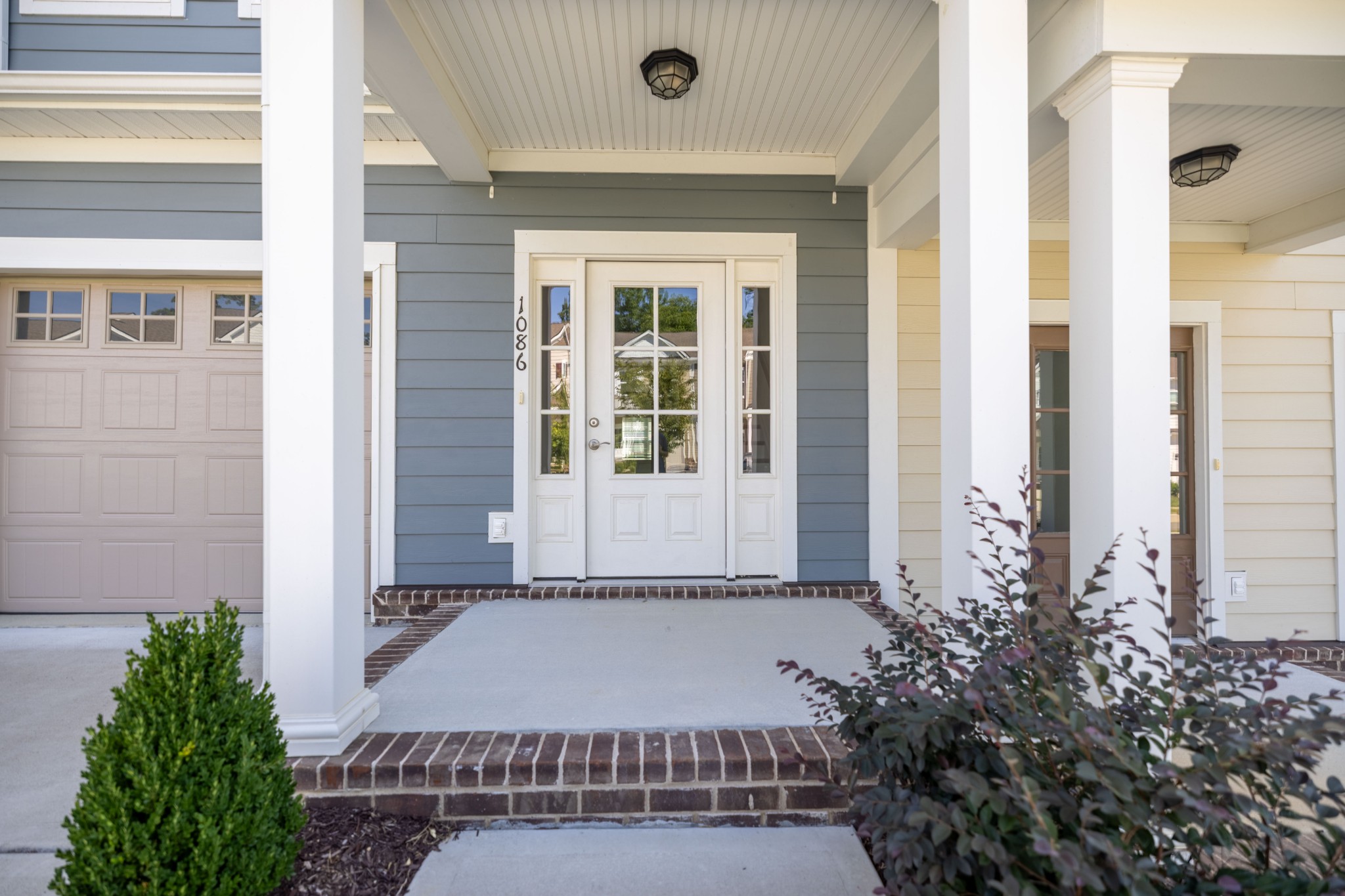 1086 Sweetleaf Dr