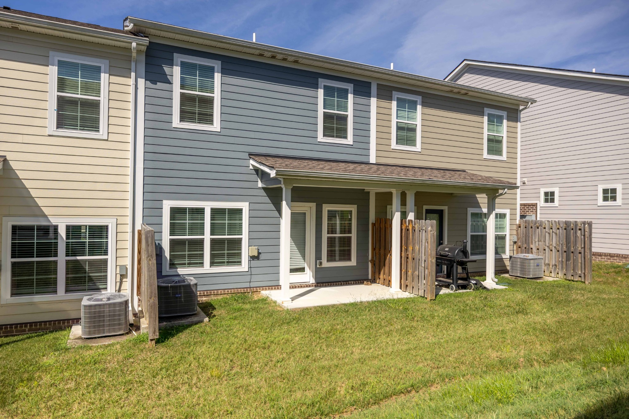 1086 Sweetleaf Dr
