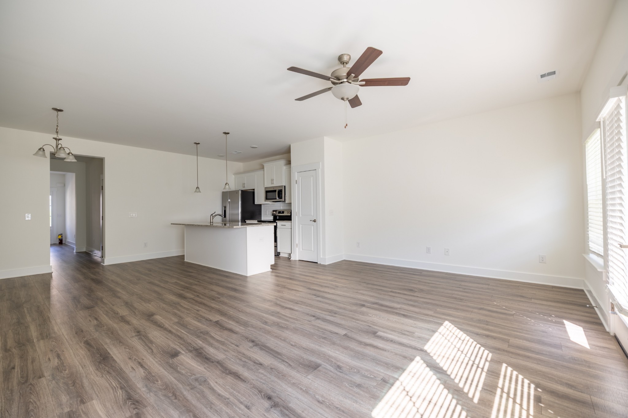 1086 Sweetleaf Dr