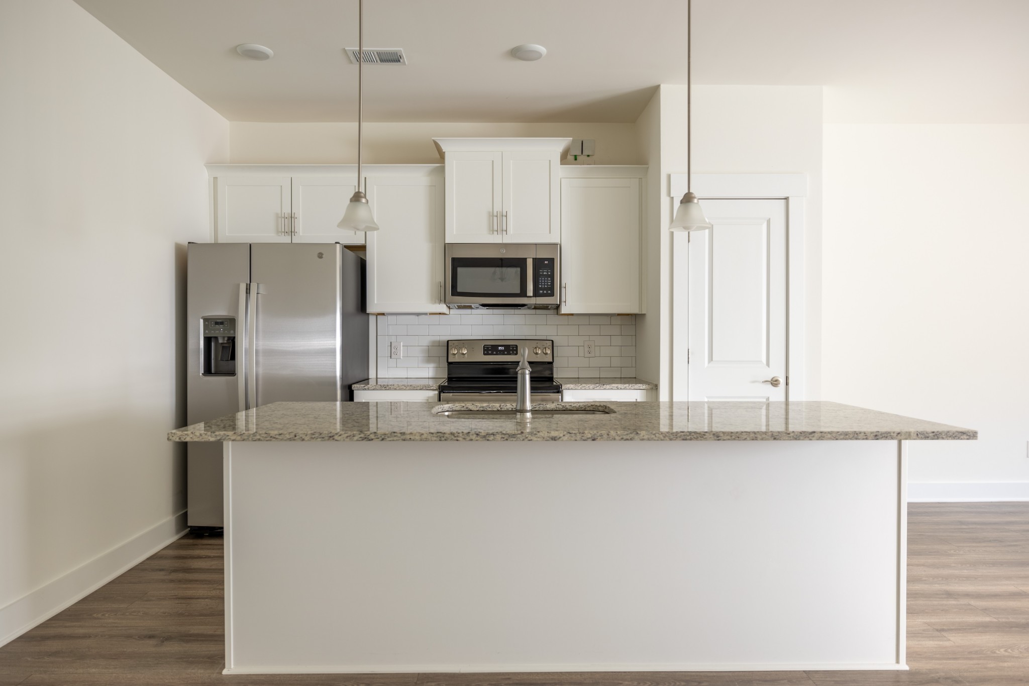 1086 Sweetleaf Dr