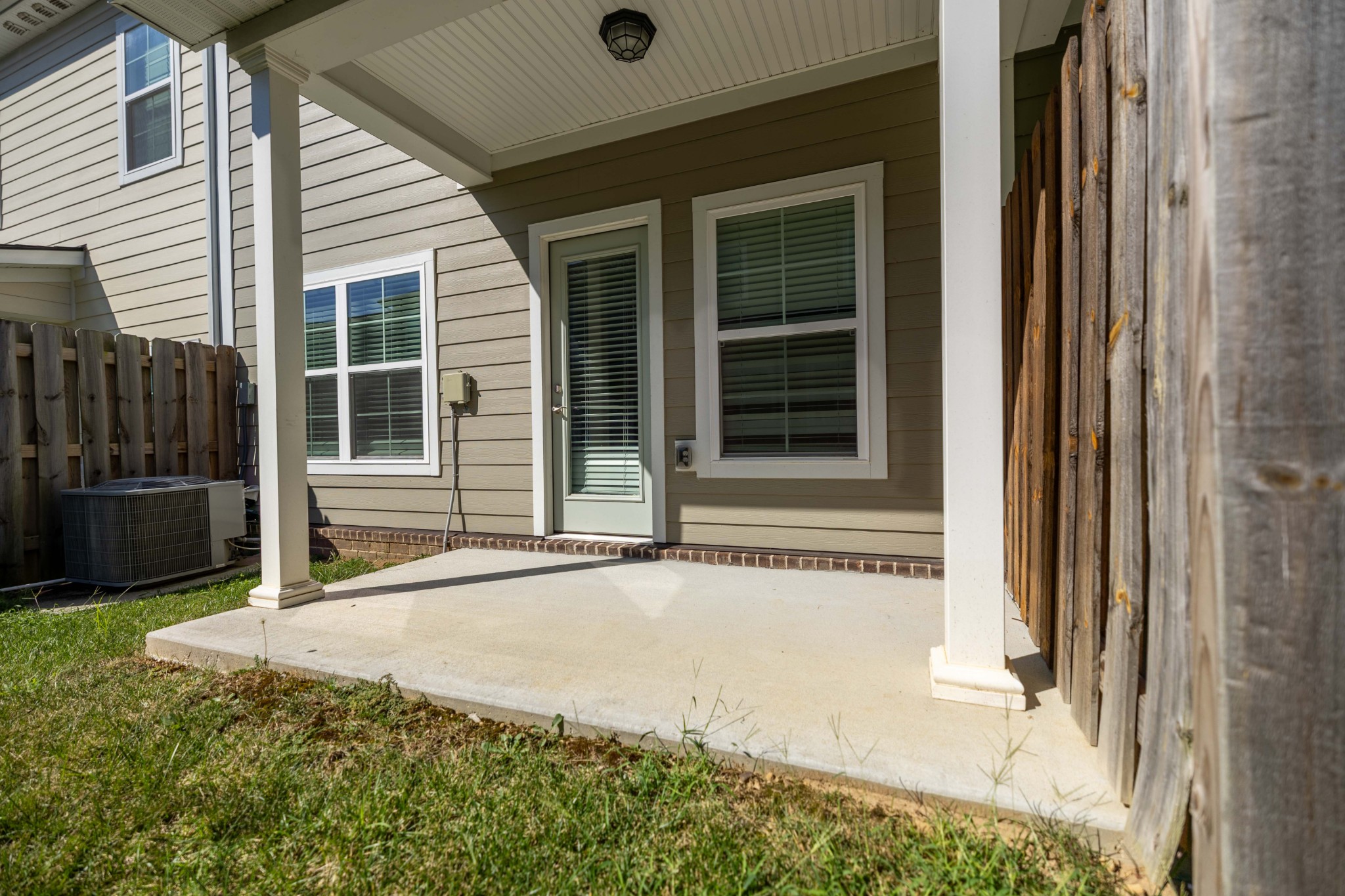 1062 Sweetleaf Dr