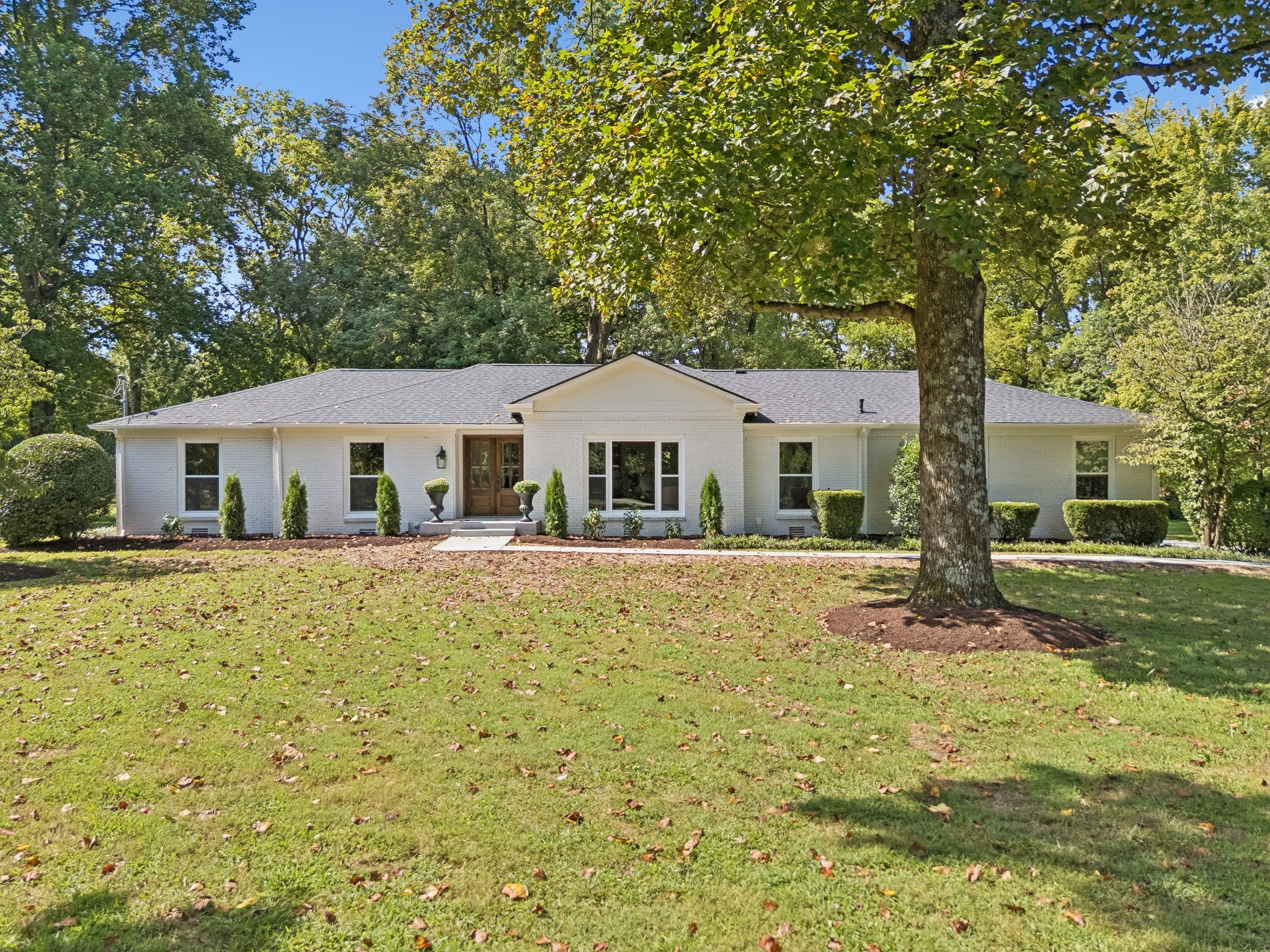 8113 Warner Rd