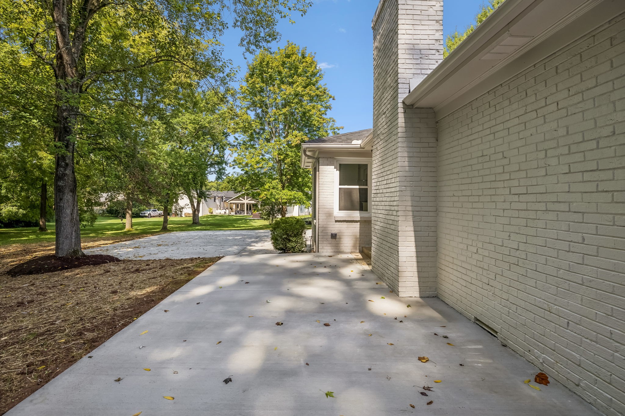8113 Warner Rd