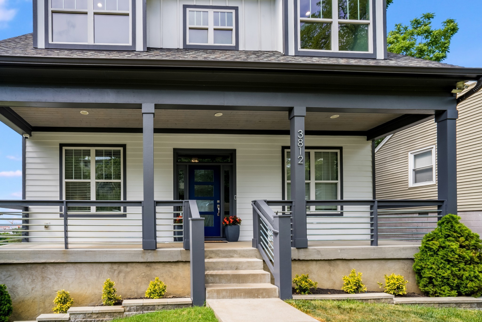 3812 Dakota Ave