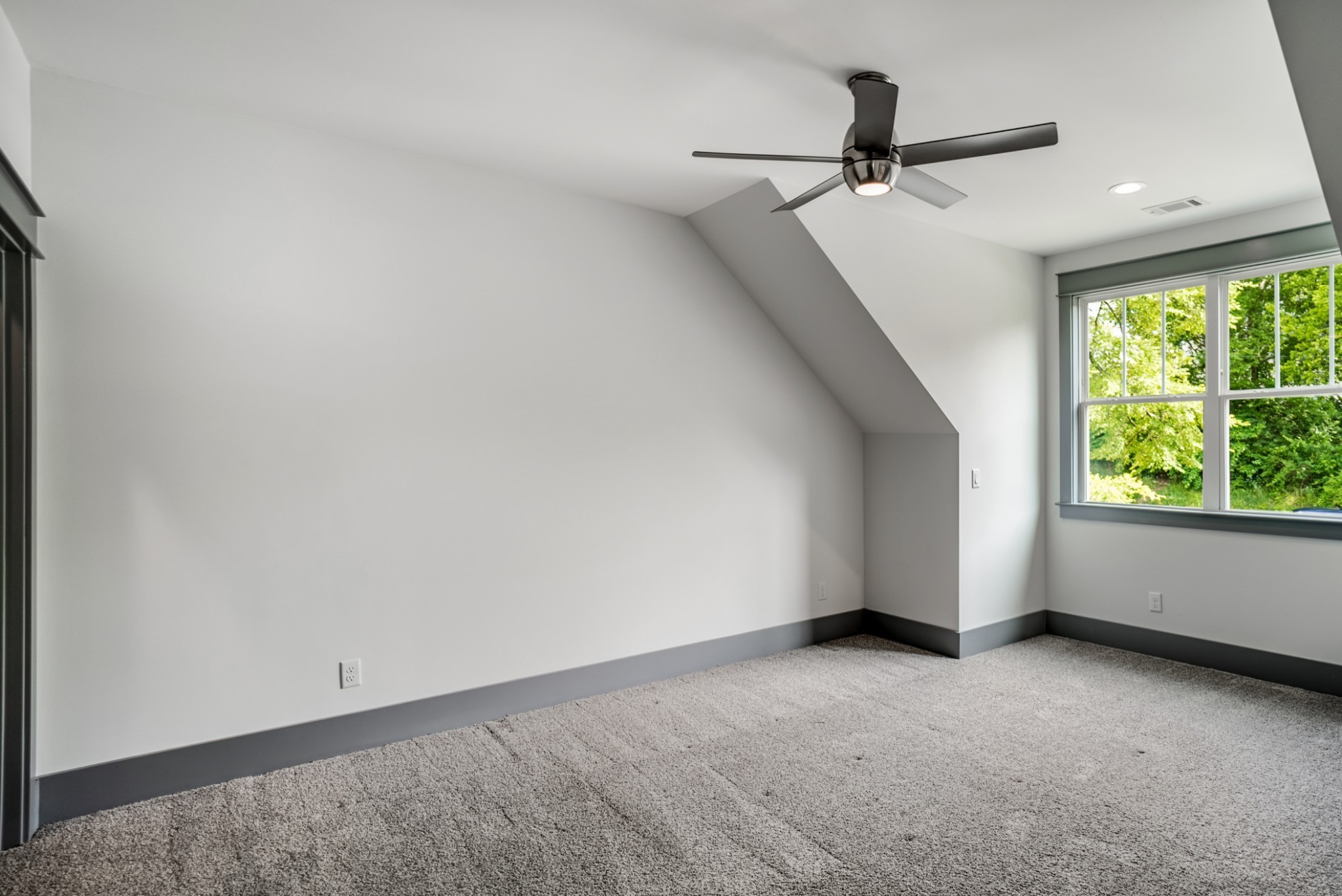 3812 Dakota Ave