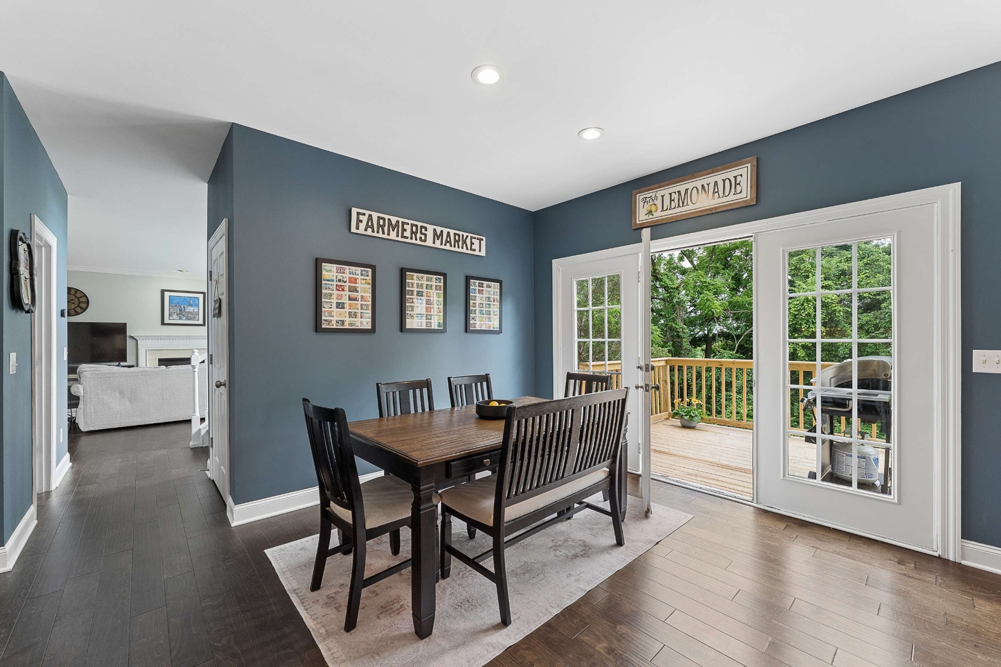 1206 Broadmoor Cir