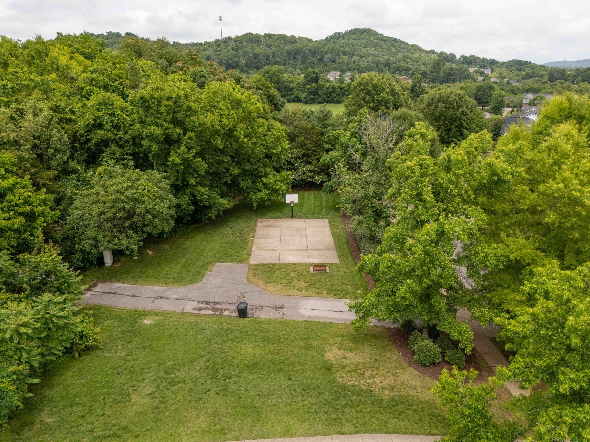 1206 Broadmoor Cir