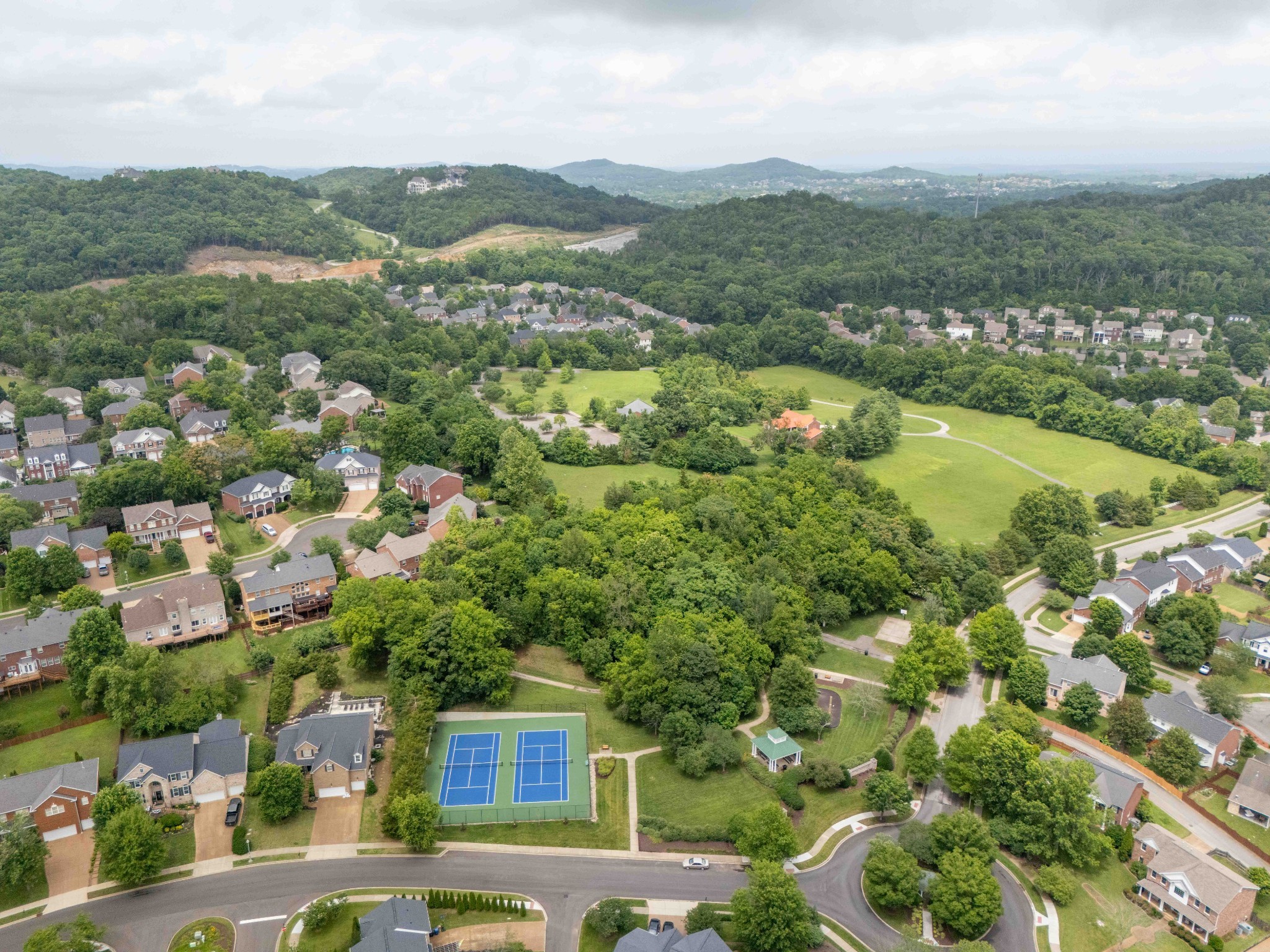 1206 Broadmoor Cir