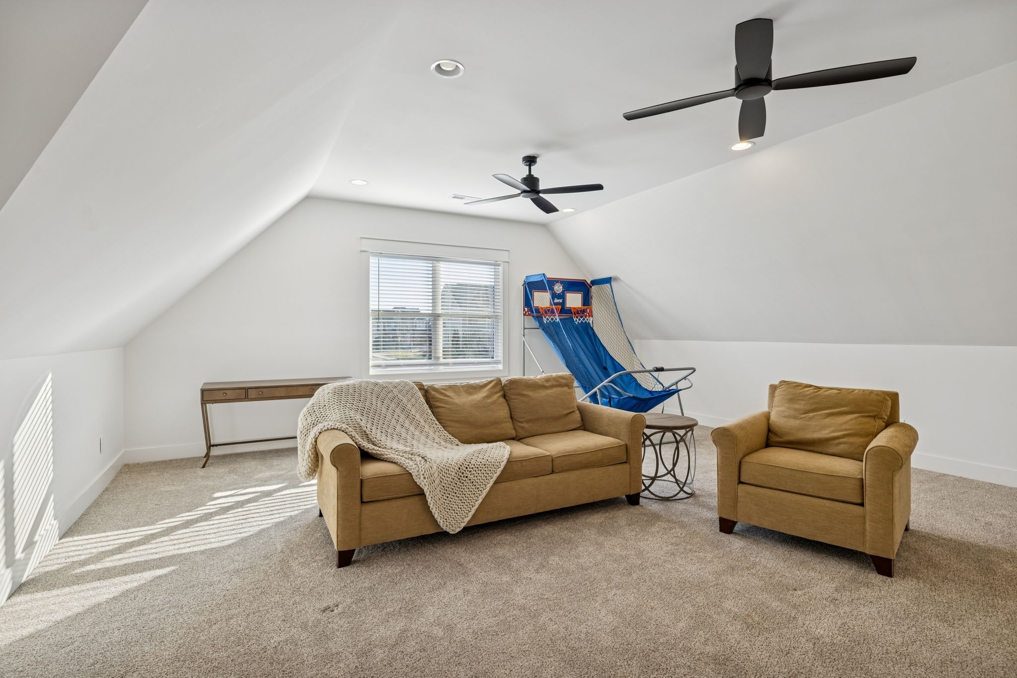 11 Hammock Dr