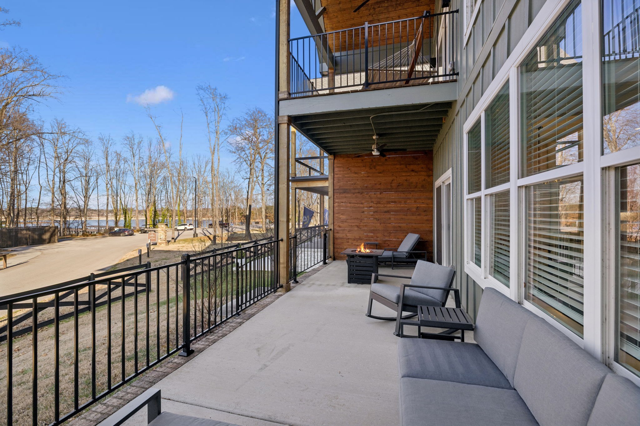 11 Hammock Dr