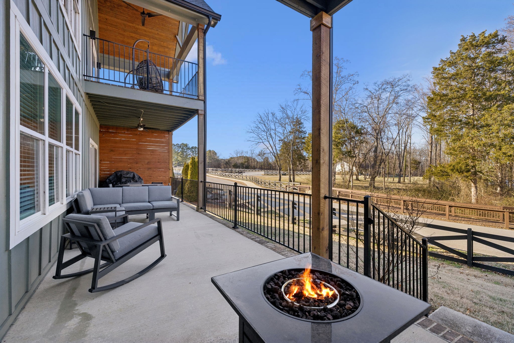11 Hammock Dr