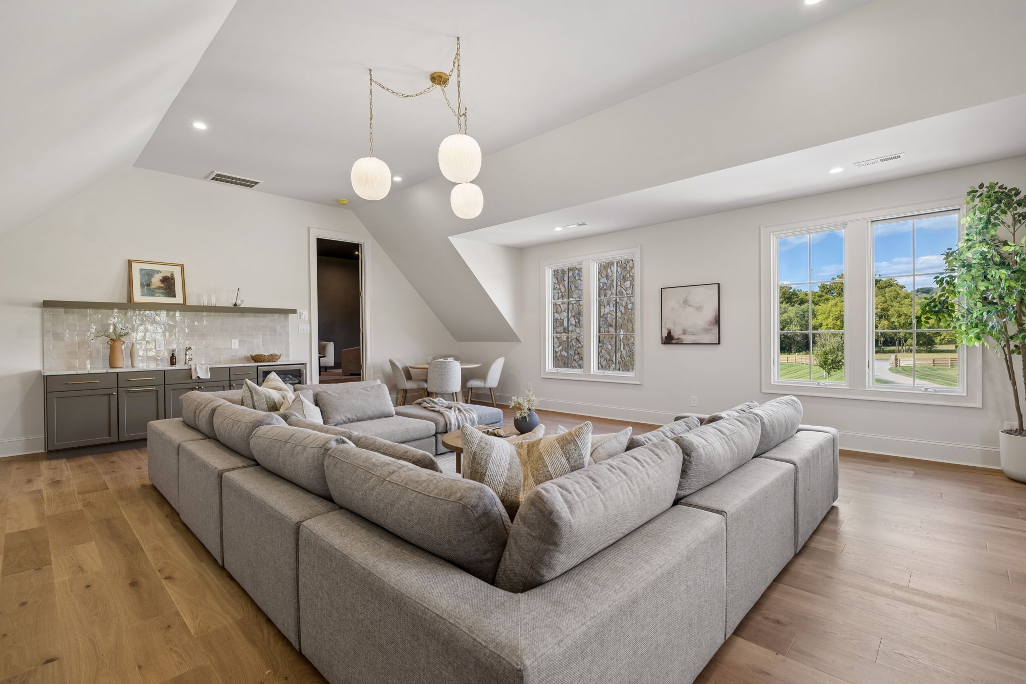 4015 Baileys Cove Ct