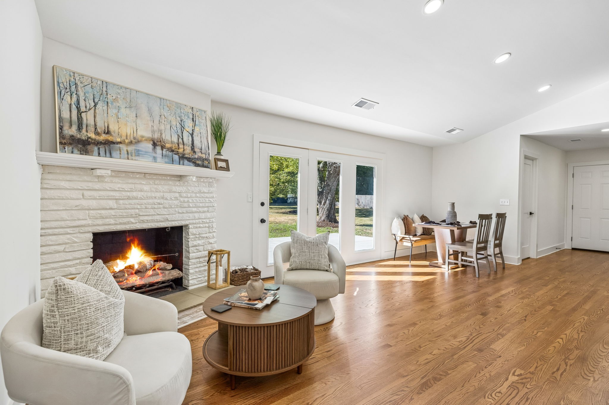 1313 Lipscomb Dr
