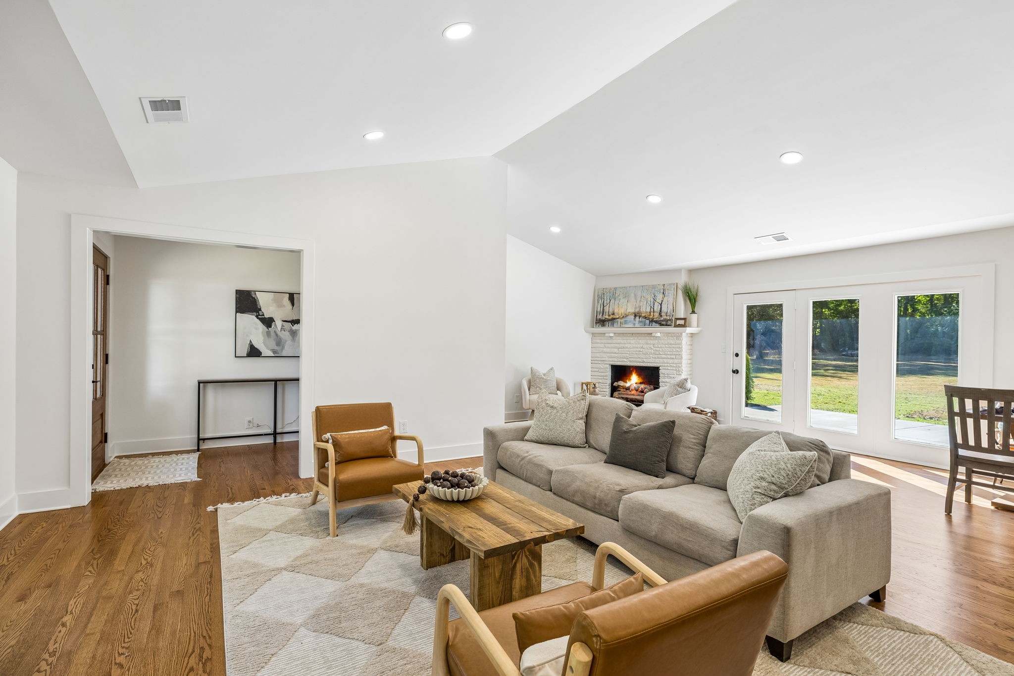1313 Lipscomb Dr