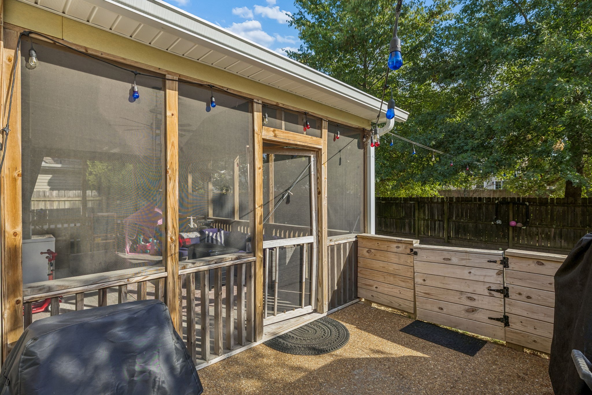 3219 Gardendale Dr