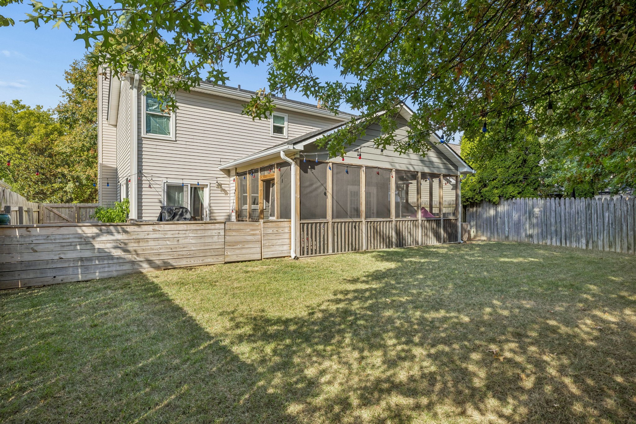 3219 Gardendale Dr