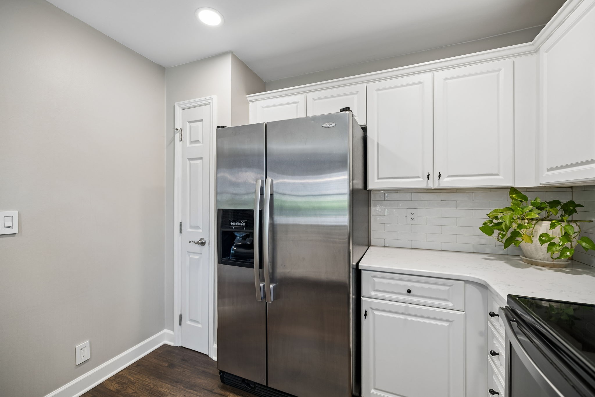 3219 Gardendale Dr