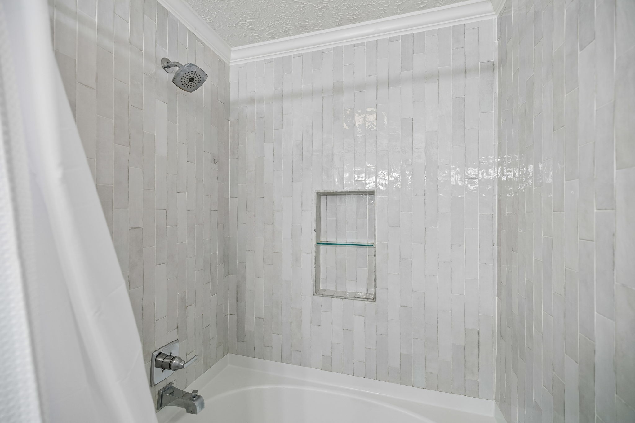 3219 Gardendale Dr