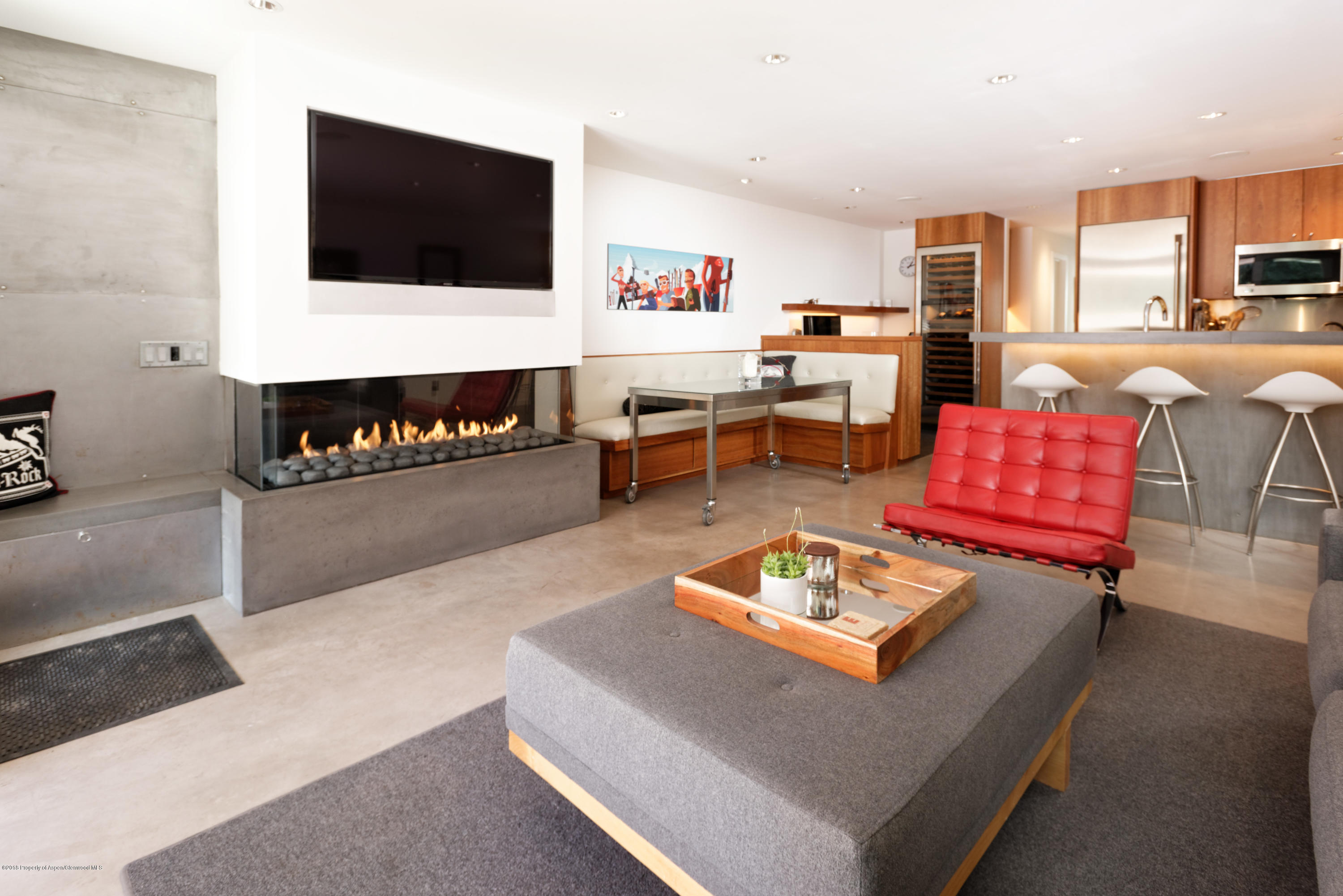 100 E Cooper Avenue Unit: #3