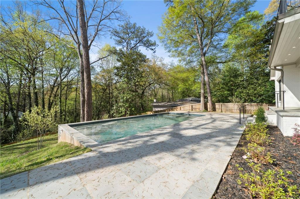 1074 Moores Mill Road NW