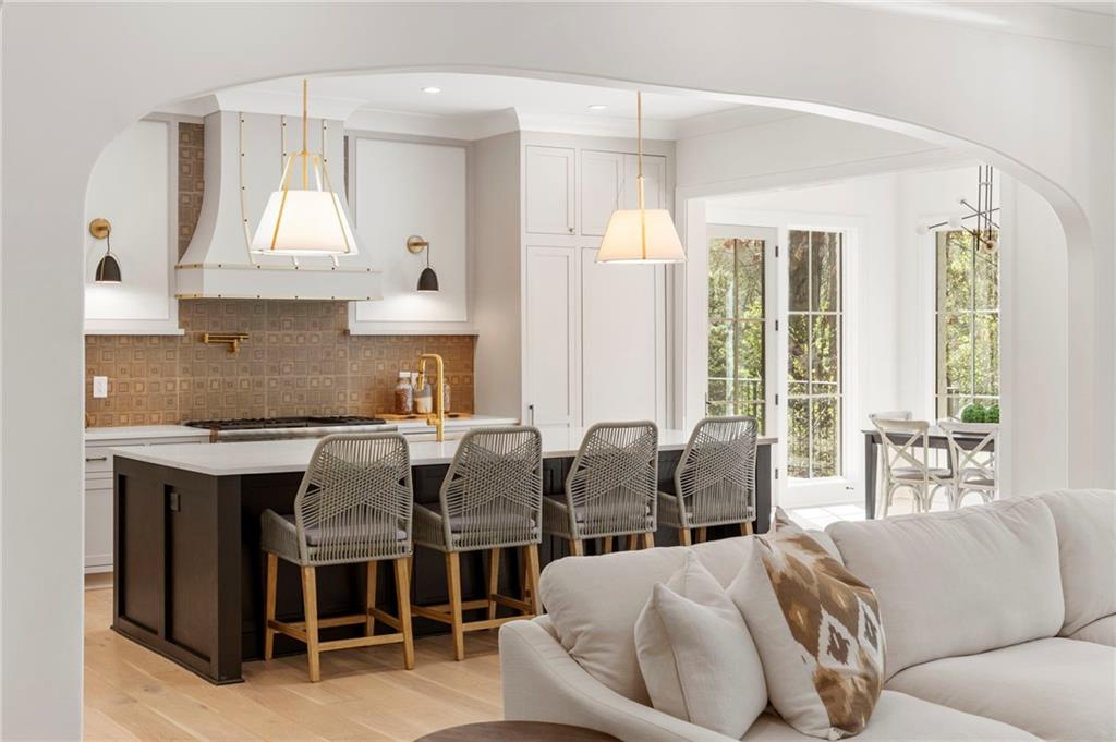 1074 Moores Mill Road NW